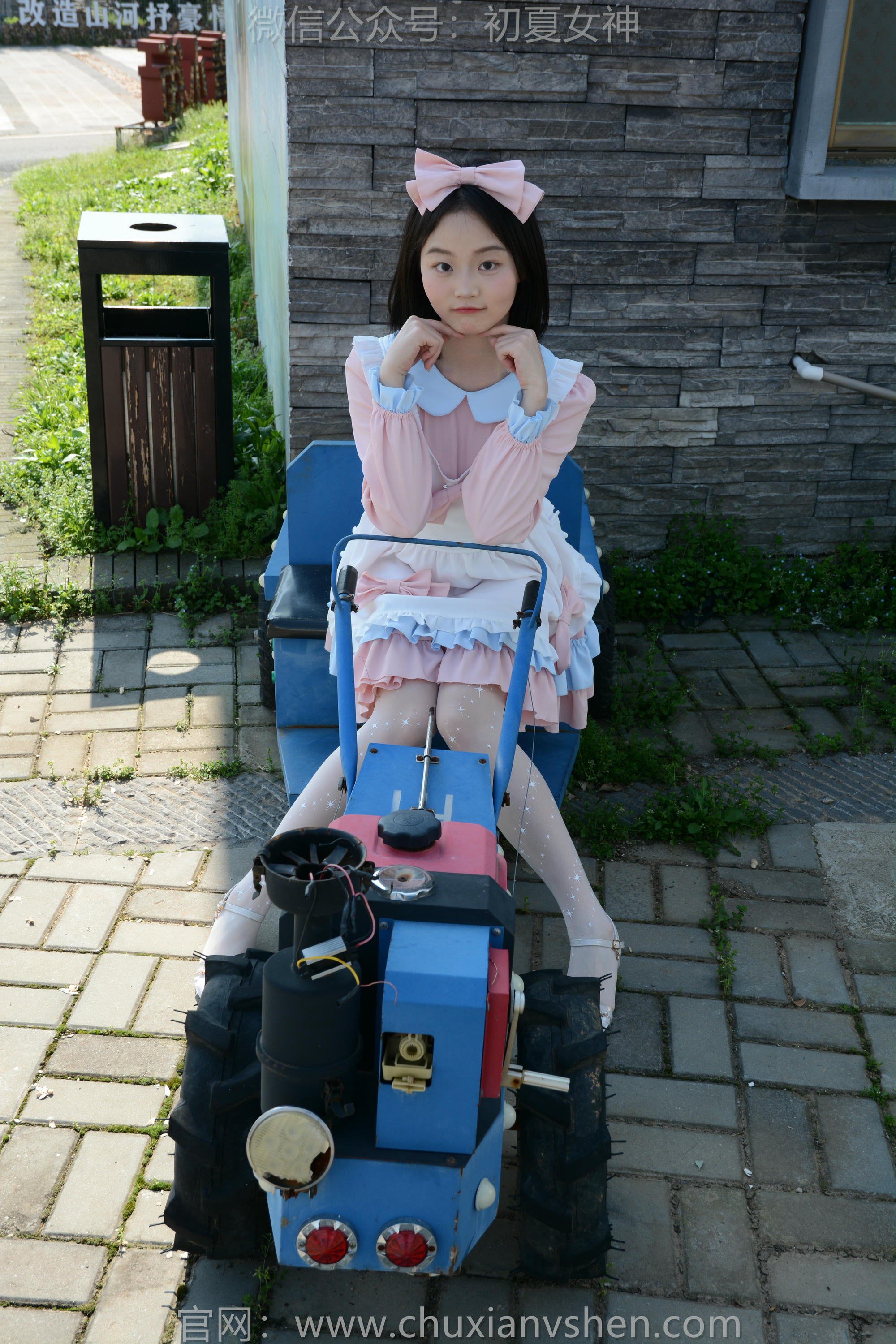 初夏女神 NO.169 双双 简约洛丽塔 [160P1V-5.44GB]_第6集