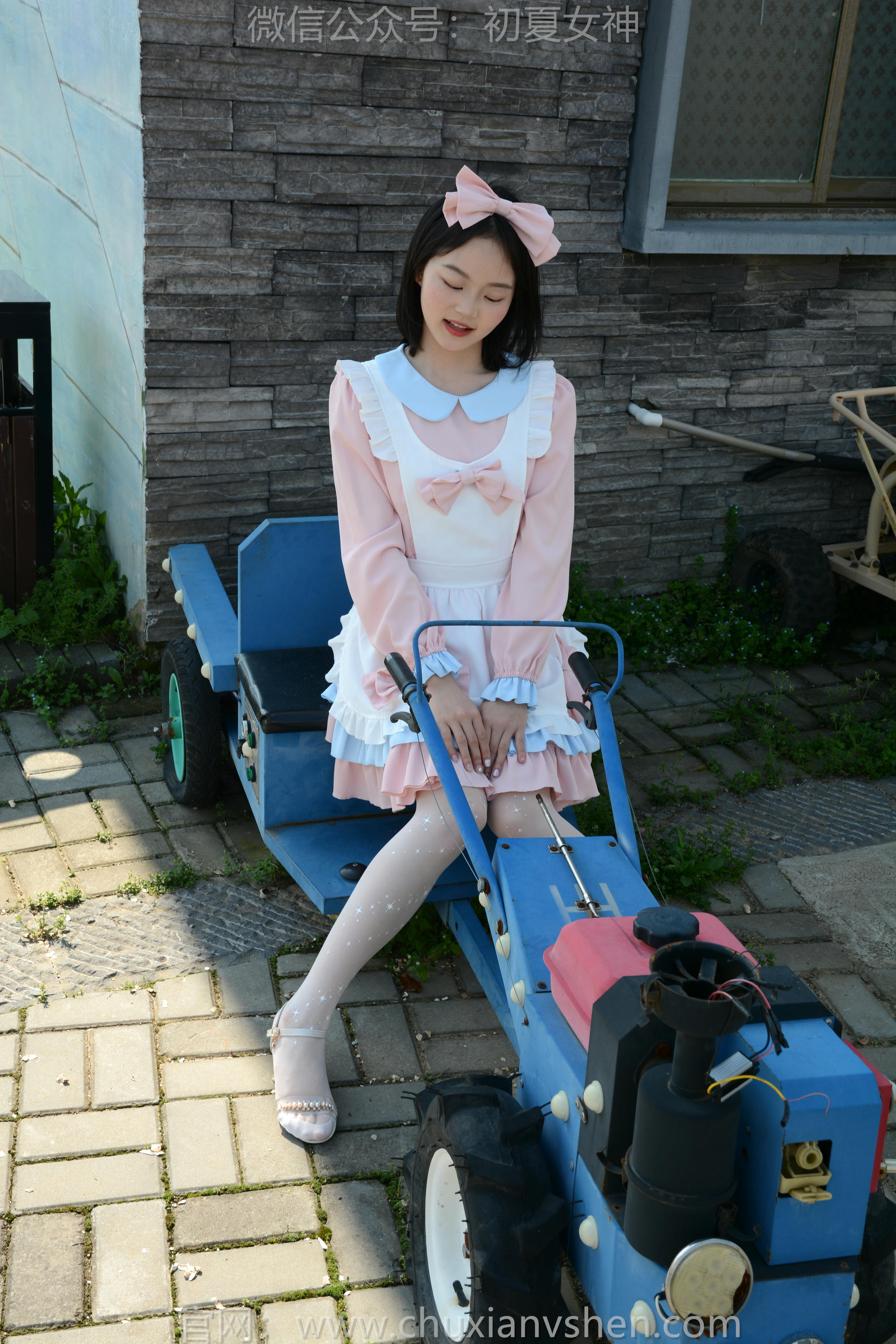 初夏女神 NO.169 双双 简约洛丽塔 [160P1V-5.44GB]_第6集