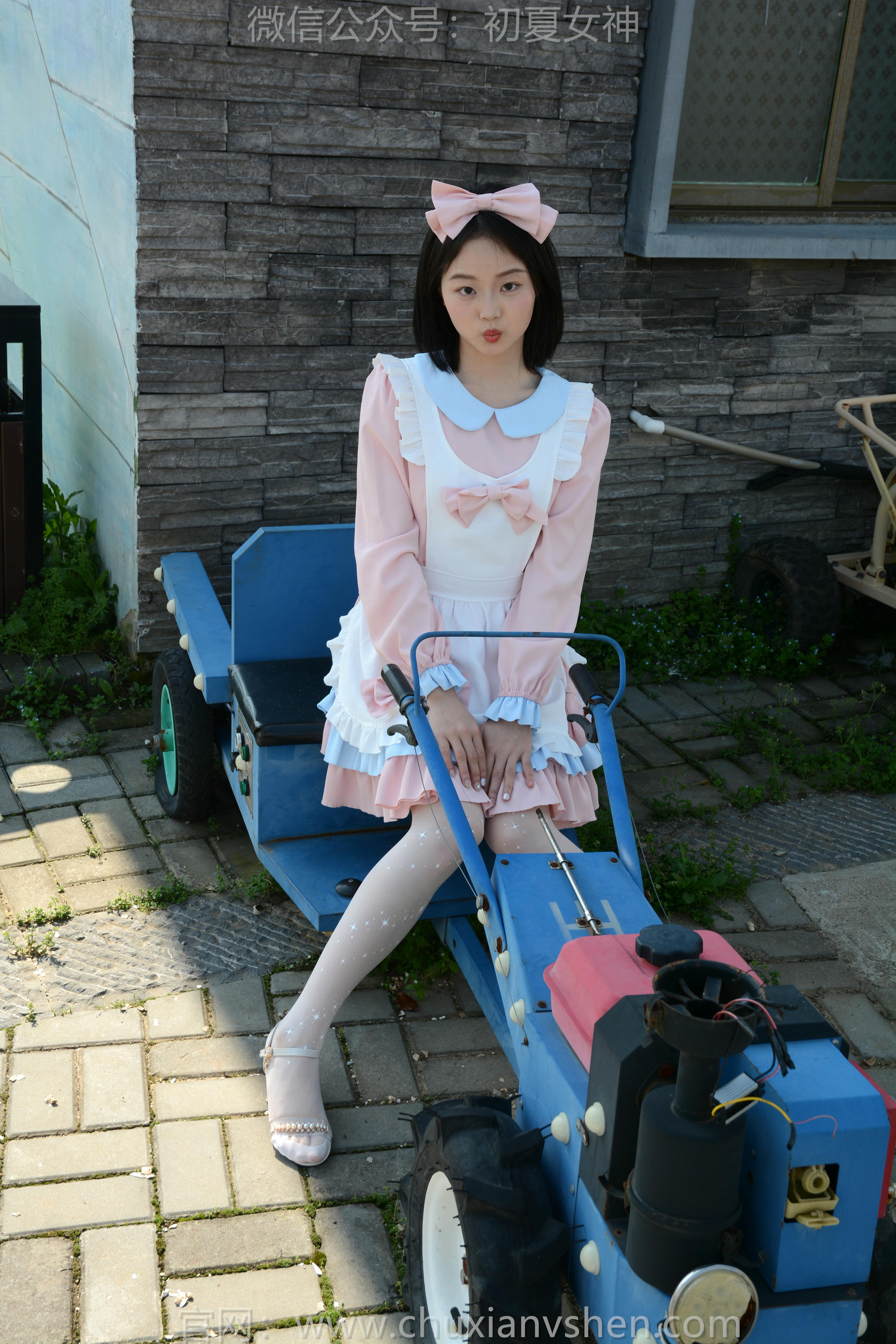 初夏女神 NO.169 双双 简约洛丽塔 [160P1V-5.44GB]_第6集