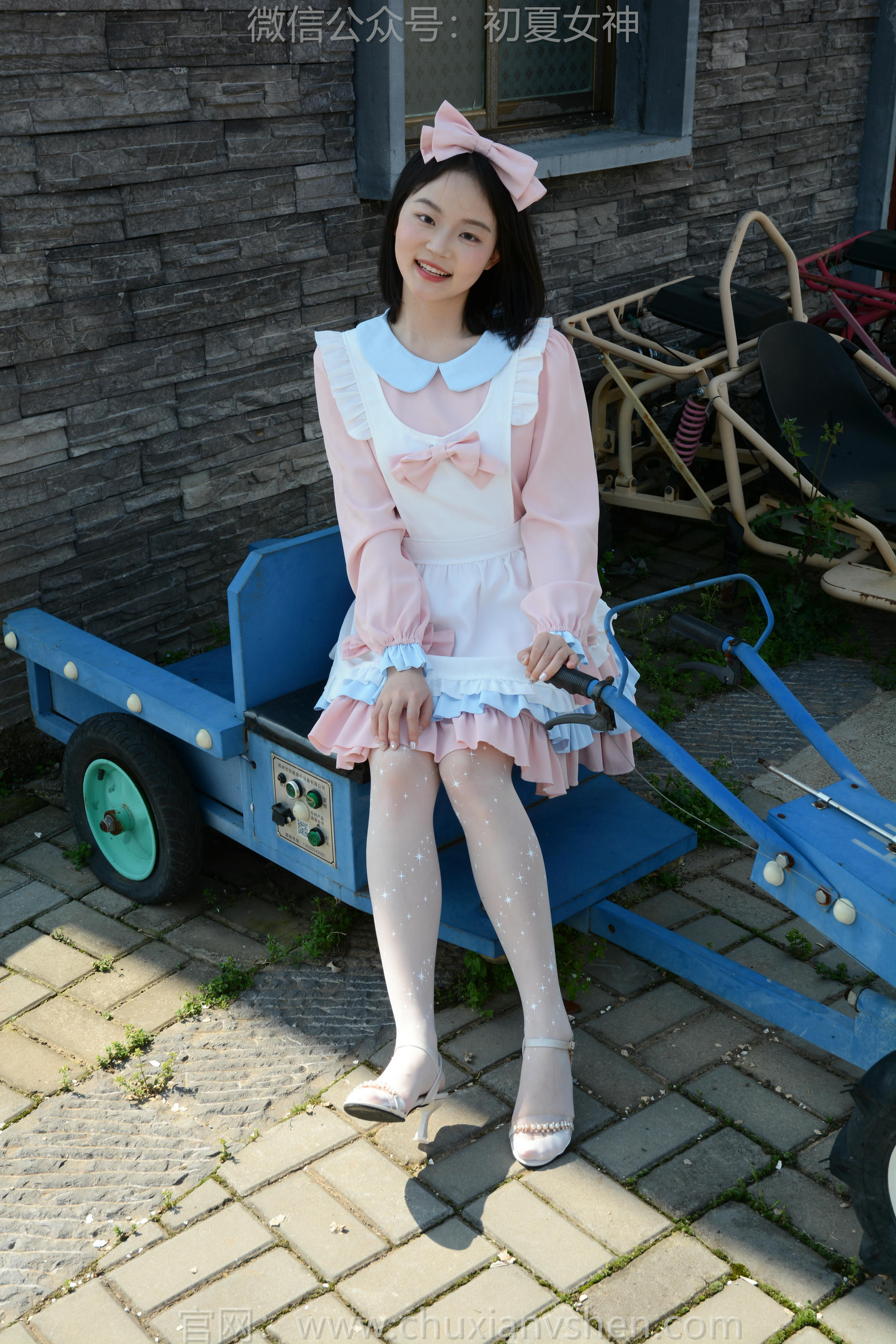 初夏女神 NO.169 双双 简约洛丽塔 [160P1V-5.44GB]_第6集