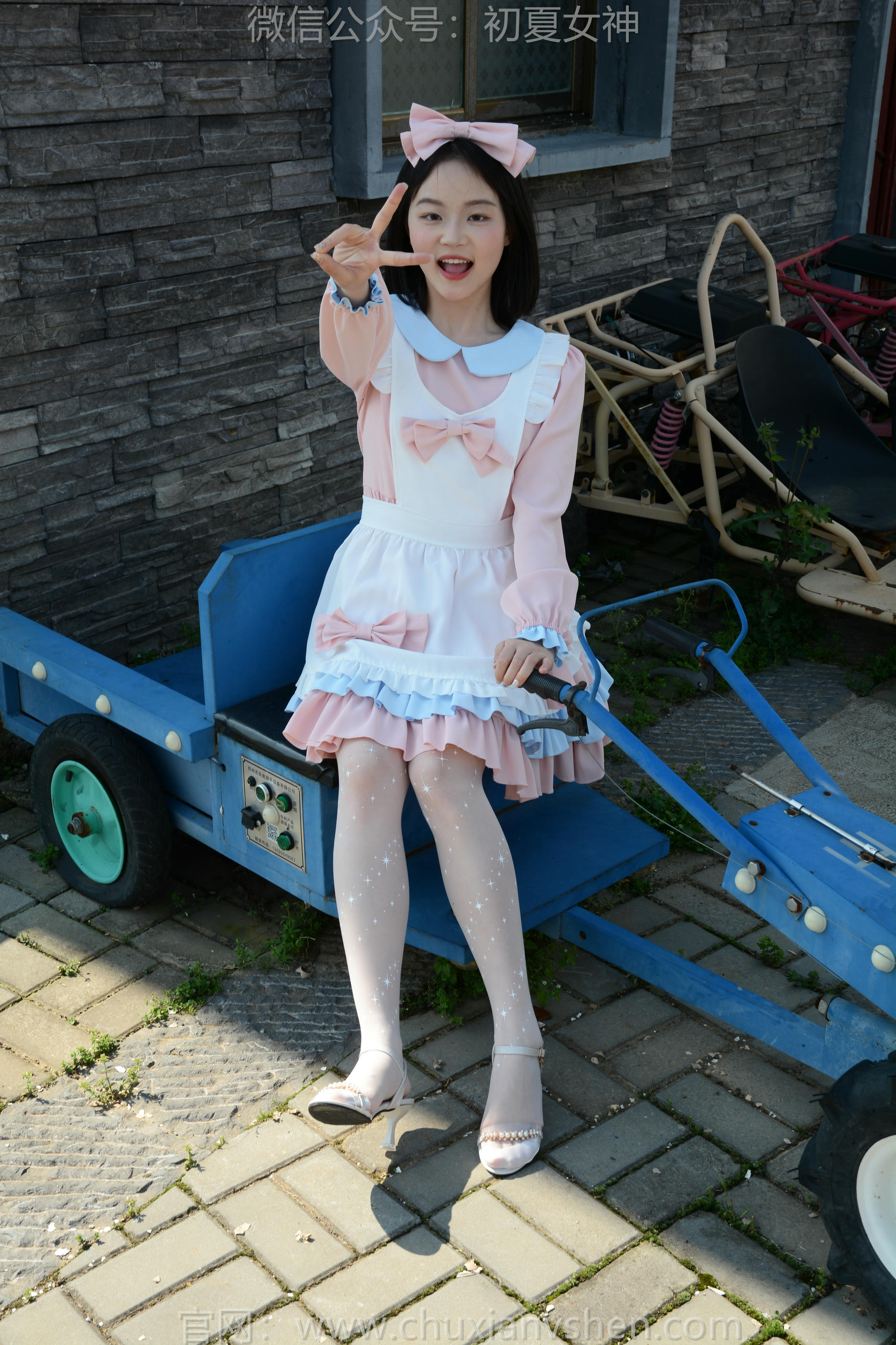 初夏女神 NO.169 双双 简约洛丽塔 [160P1V-5.44GB]_第6集