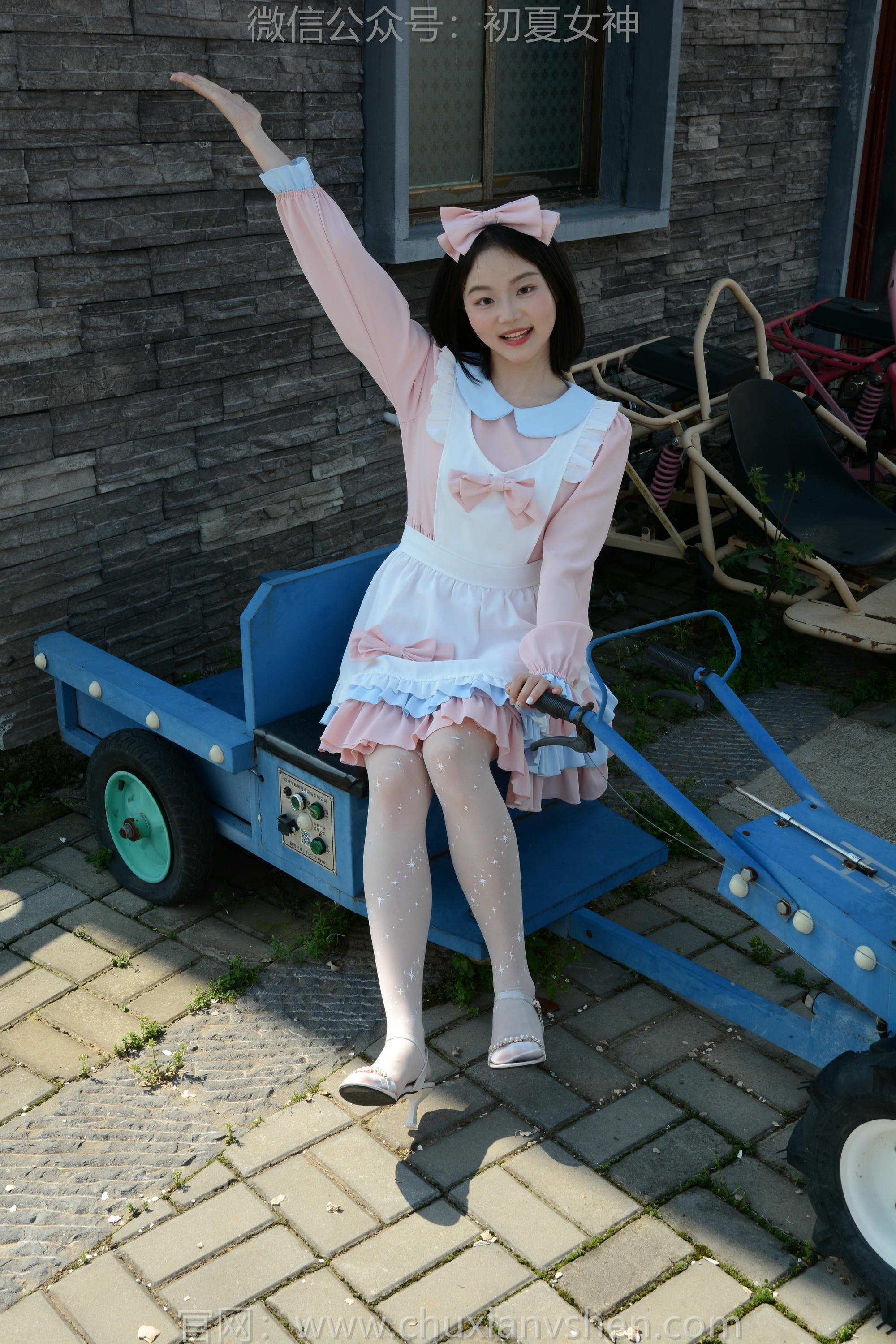 初夏女神 NO.169 双双 简约洛丽塔 [160P1V-5.44GB]_第6集