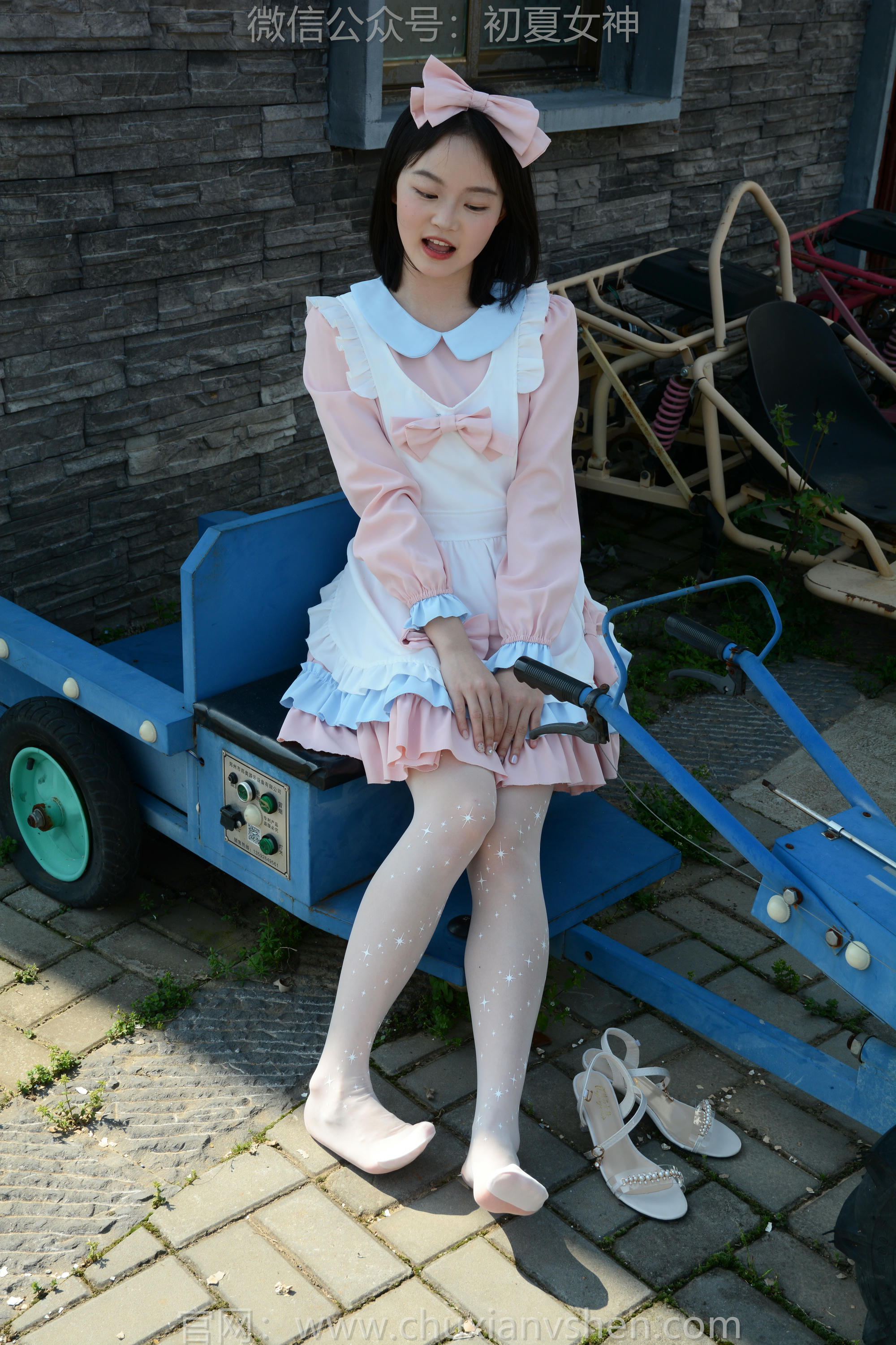 初夏女神 NO.169 双双 简约洛丽塔 [160P1V-5.44GB]_第6集