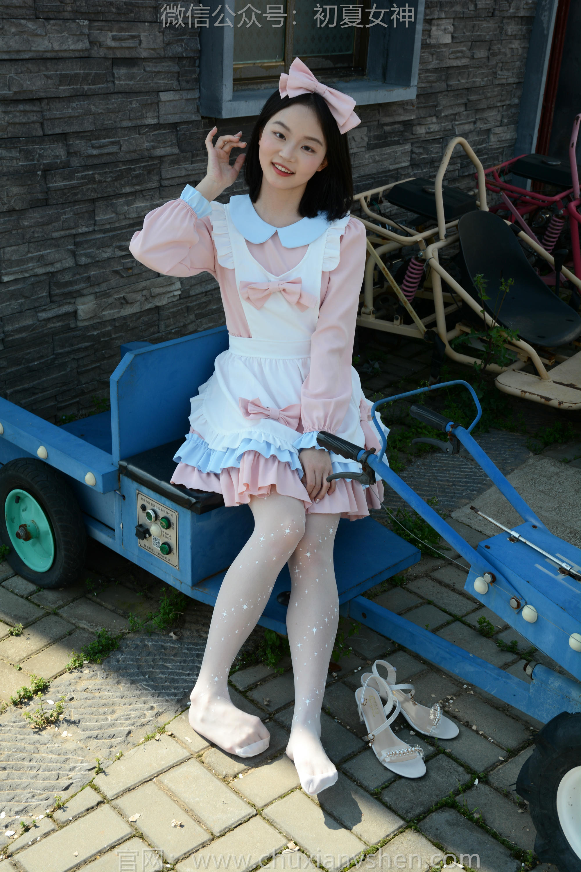 初夏女神 NO.169 双双 简约洛丽塔 [160P1V-5.44GB]_第6集