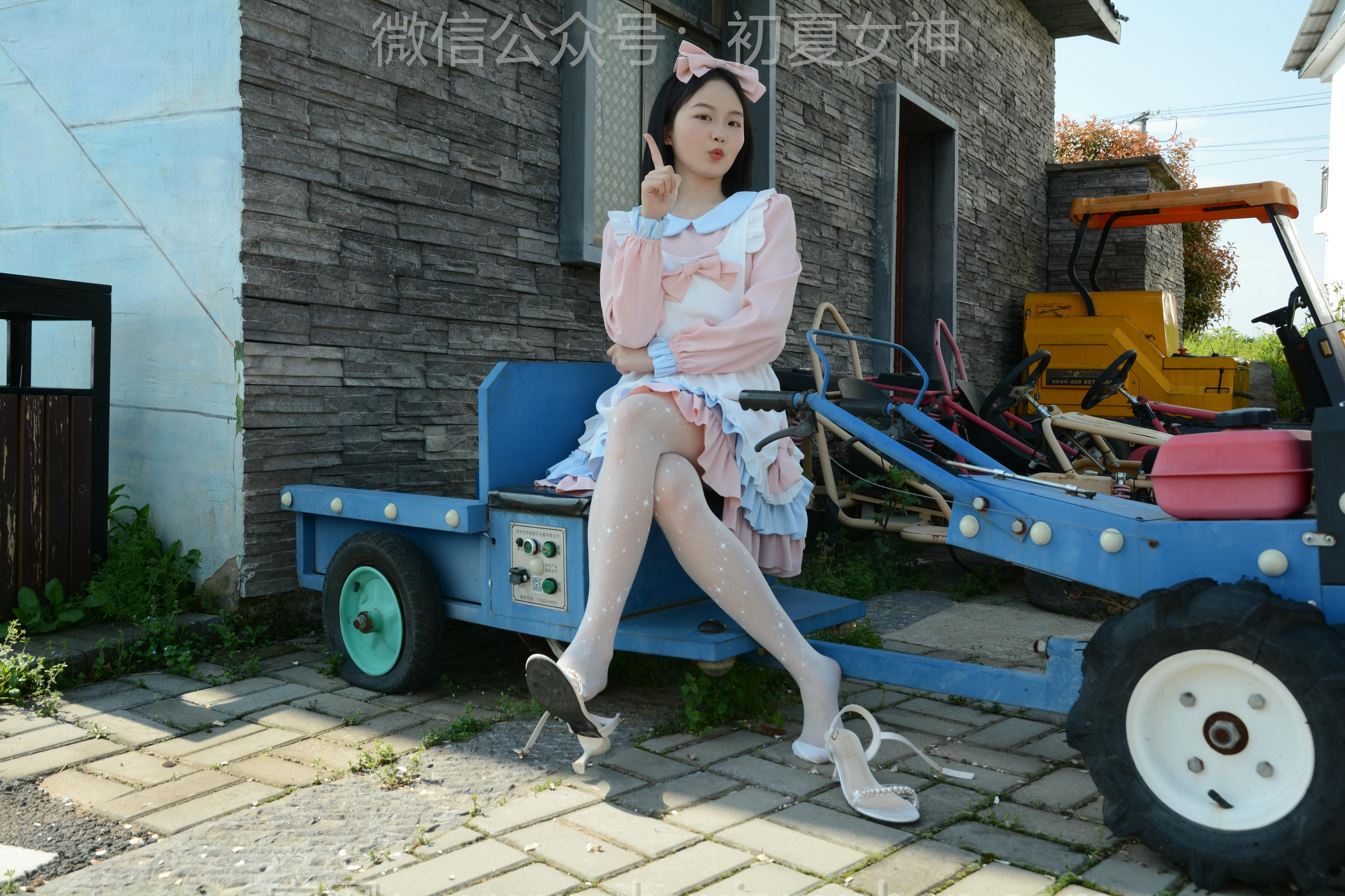 初夏女神 NO.169 双双 简约洛丽塔 [160P1V-5.44GB]_第7集