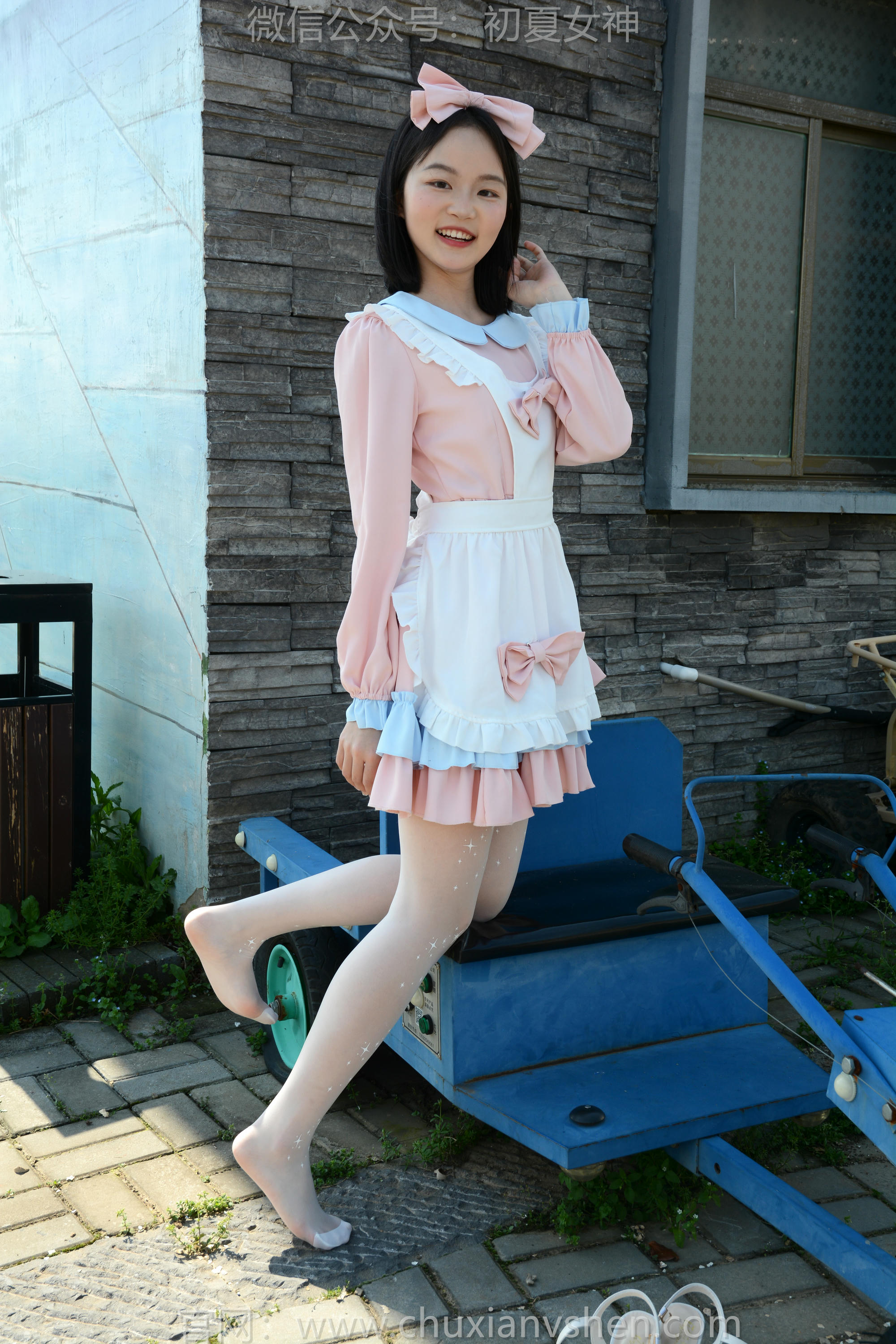 初夏女神 NO.169 双双 简约洛丽塔 [160P1V-5.44GB]_第8集