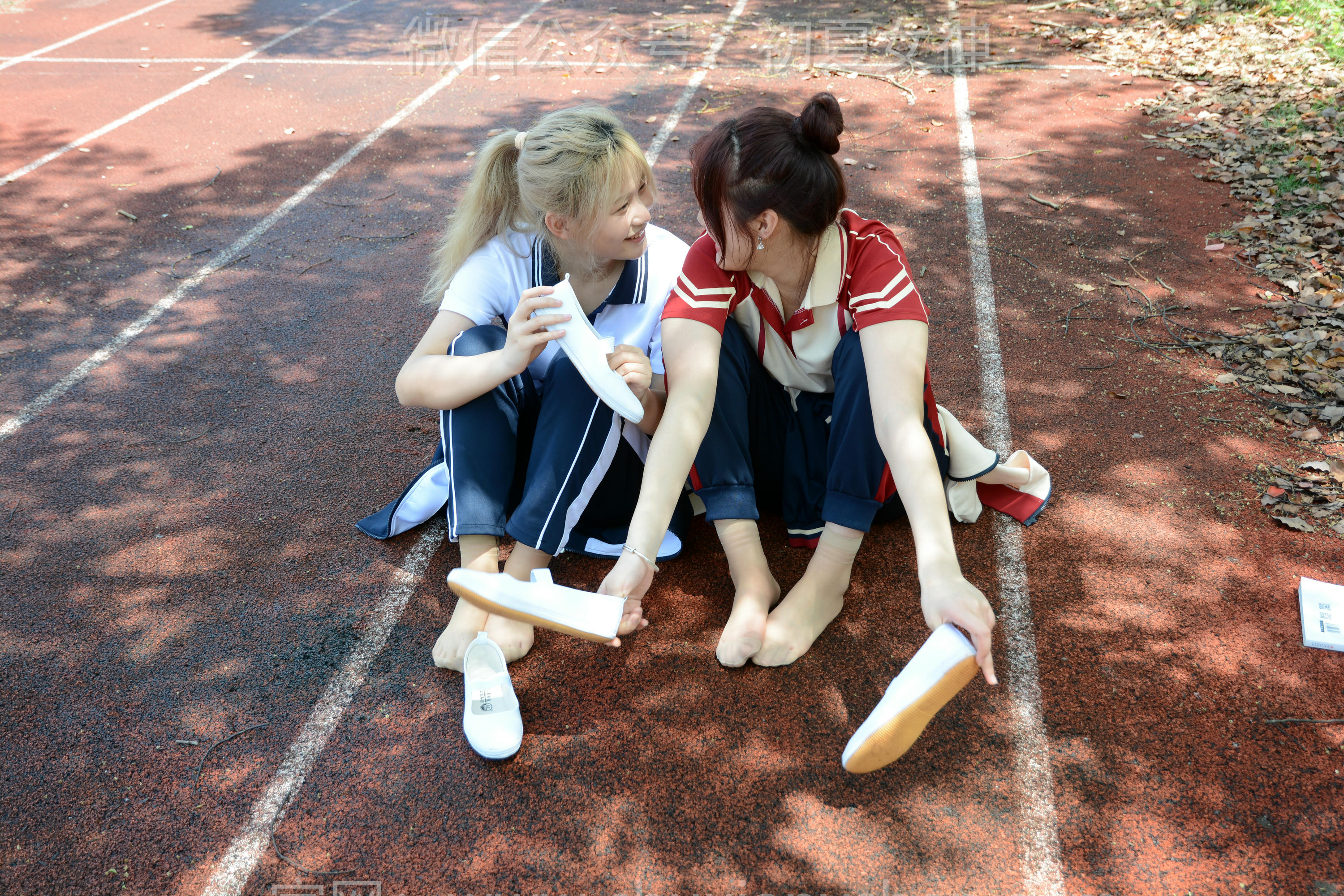 初夏女神 NO.172 幺幺、菲菲 再忆童年 [100P1V-3.88GB]_第4集