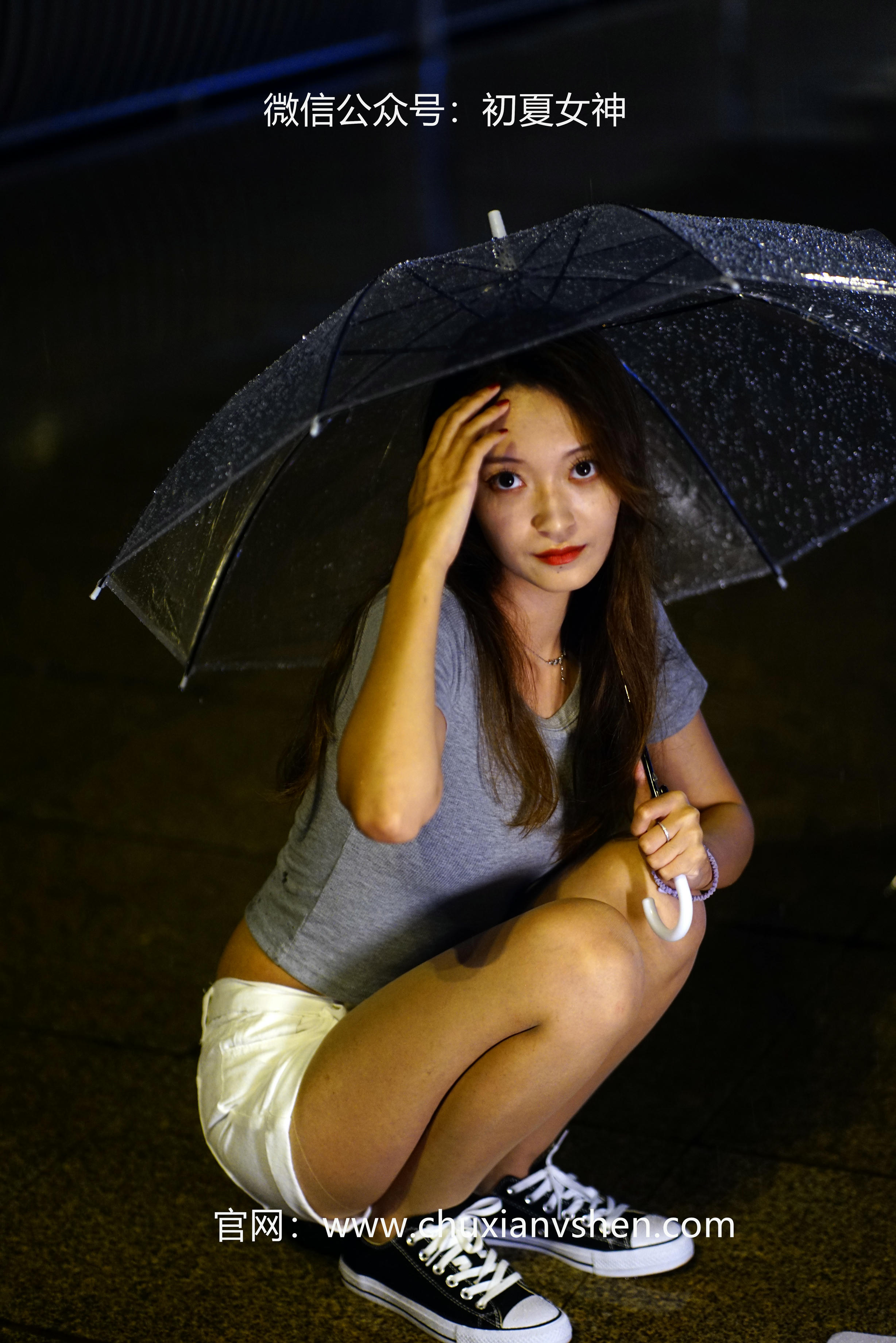 初夏女神 NO.037 依依 夏日夜雨[72P+1V／3.75GB]_第1集