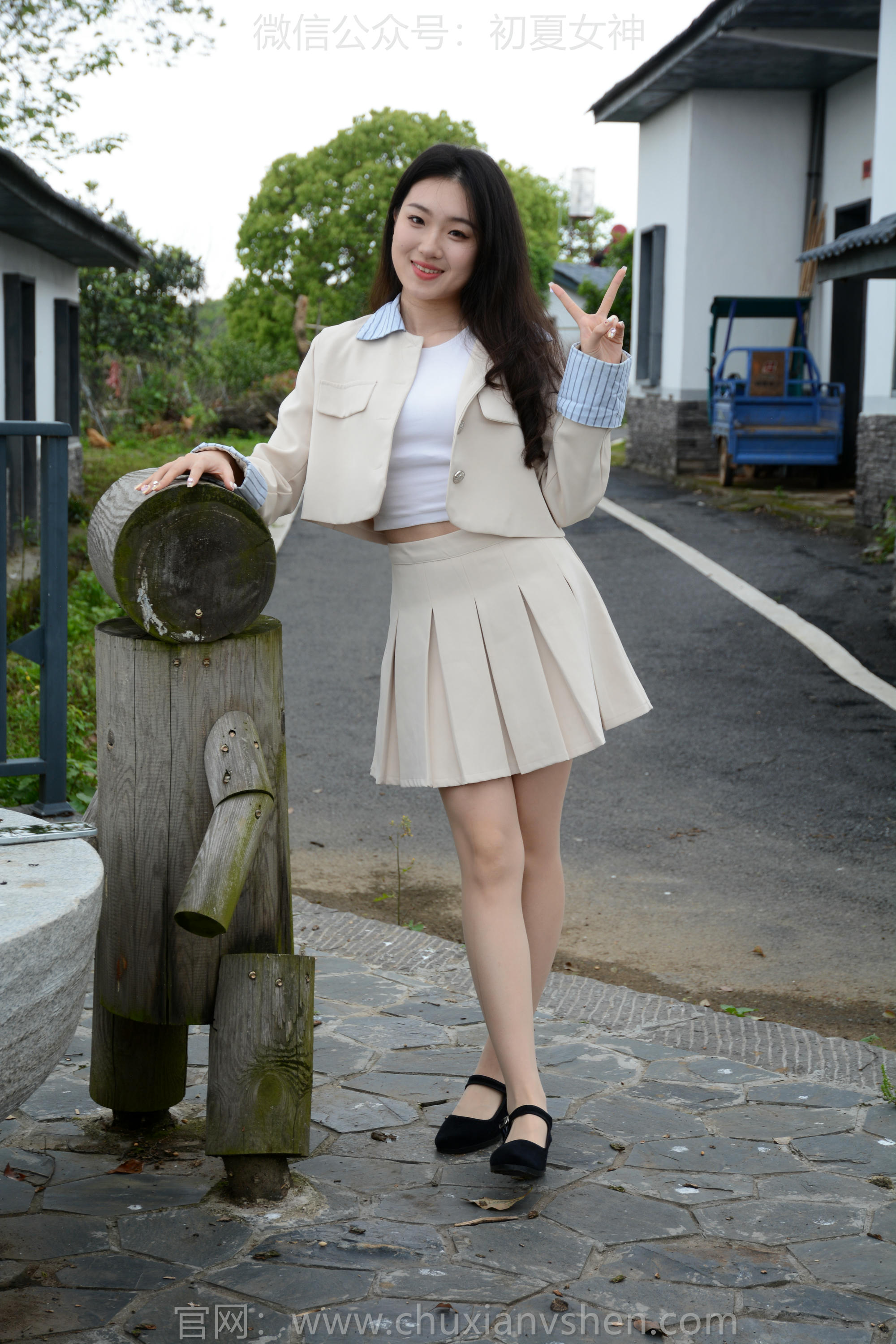 初夏女神 NO.181 环环 红舞麦昆 [140P1V-5.10GB]_第3集