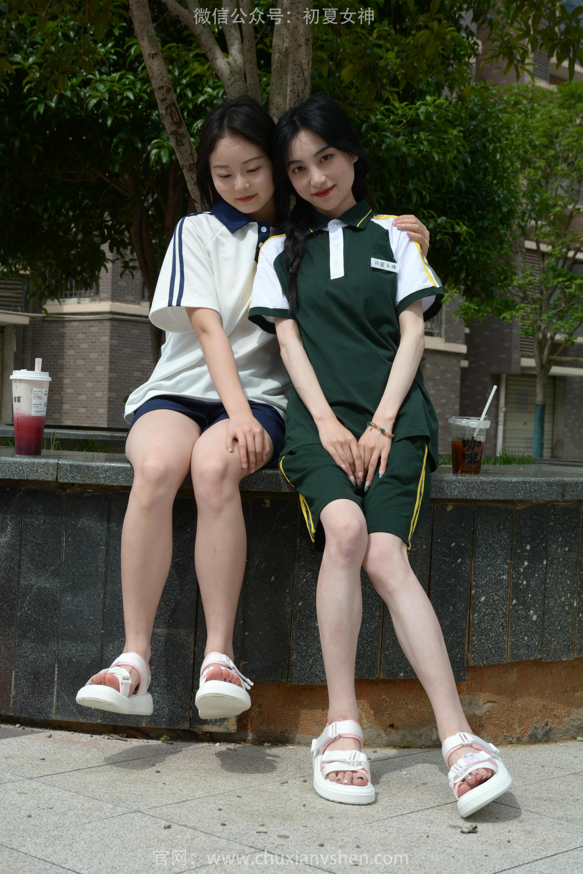 初夏女神 NO.185 柒柒、双双 相见恨晚 [120P1V-3.48GB]_第1集