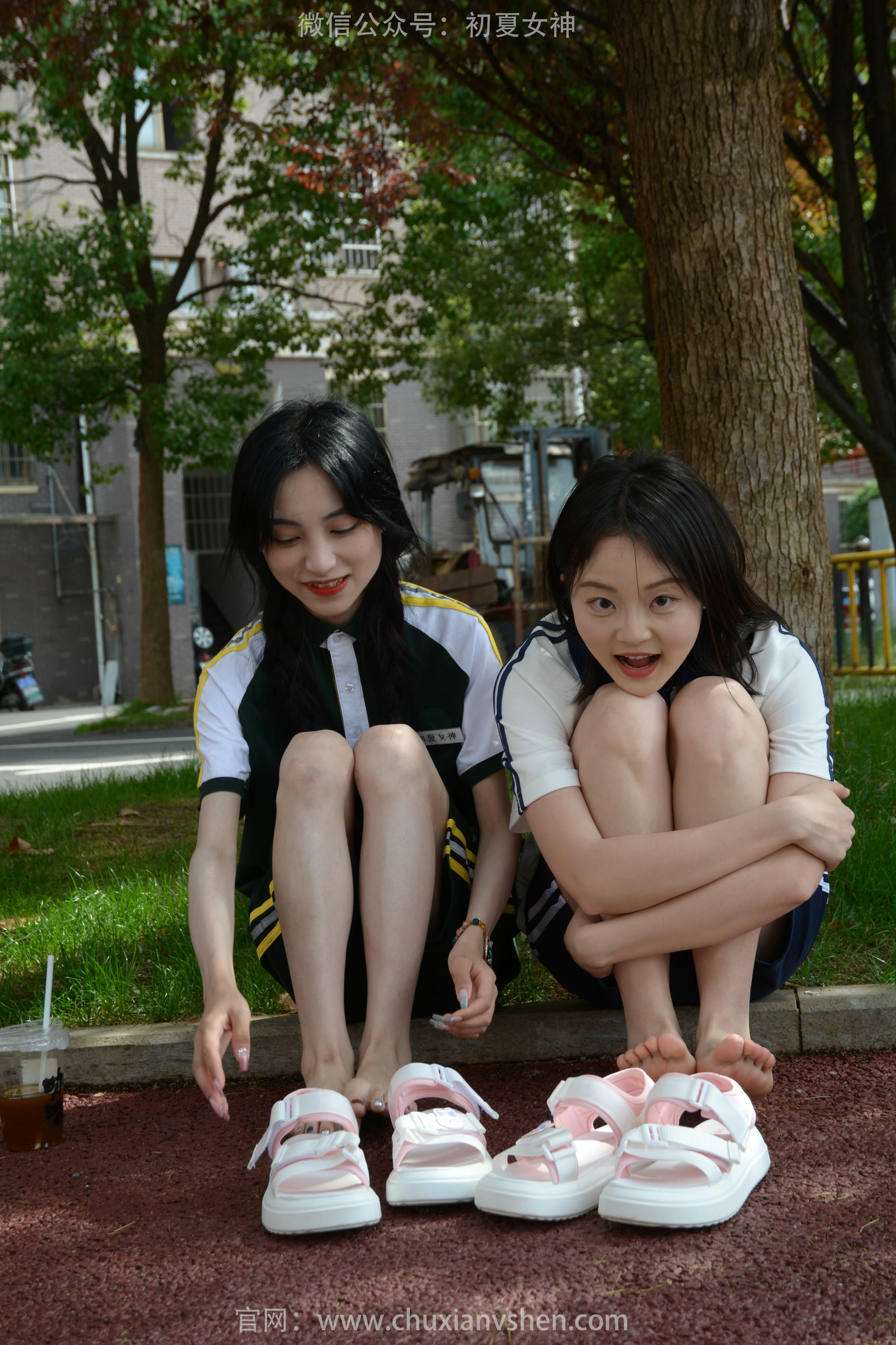 初夏女神 NO.185 柒柒、双双 相见恨晚 [120P1V-3.48GB]_第5集