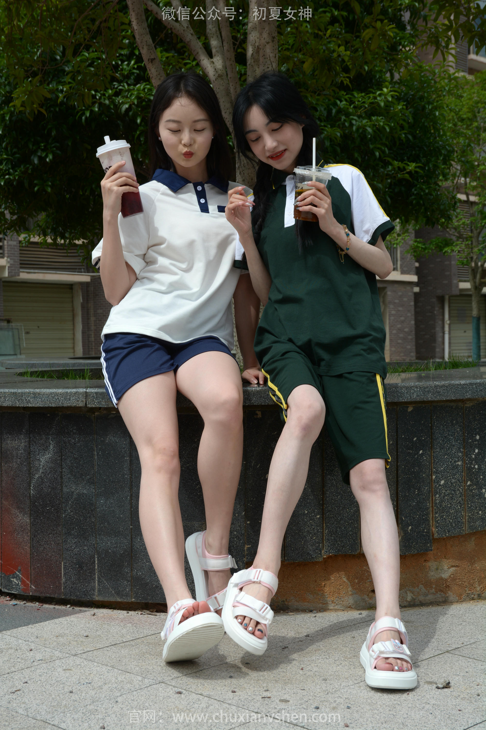 初夏女神 NO.185 柒柒、双双 相见恨晚 [120P1V-3.48GB]_第1集