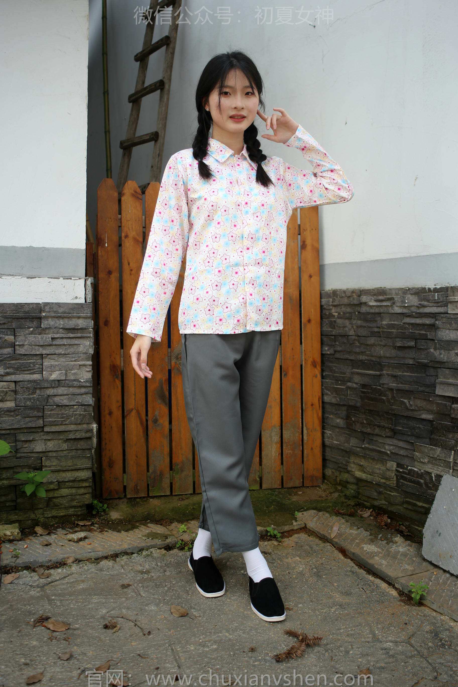 初夏女神 NO.194 安妮 回村过节 [120P1V-5.28GB]_第1集