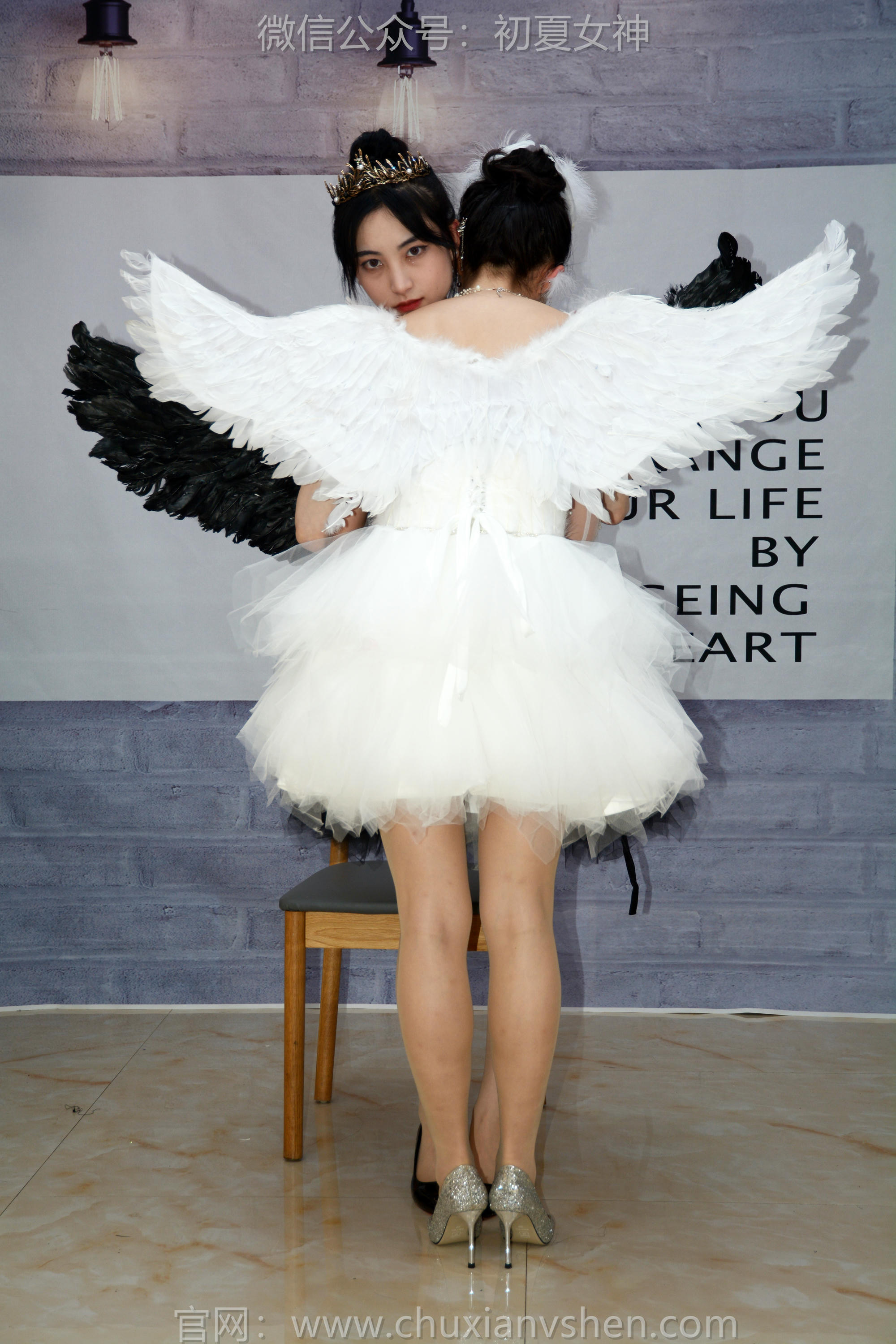 初夏女神 NO.198 柒柒、双双 黑白天鹅 [90P1V-4.28GB]_第2集