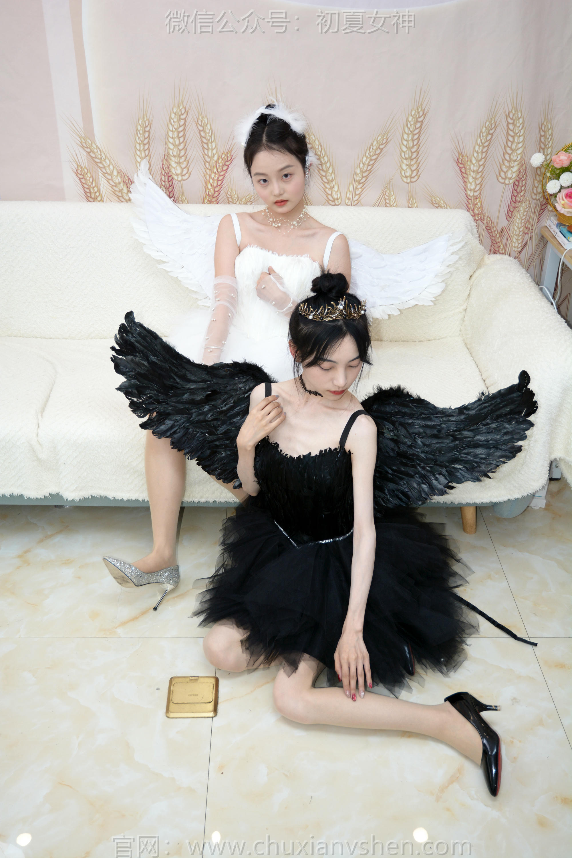 初夏女神 NO.198 柒柒、双双 黑白天鹅 [90P1V-4.28GB]_第2集