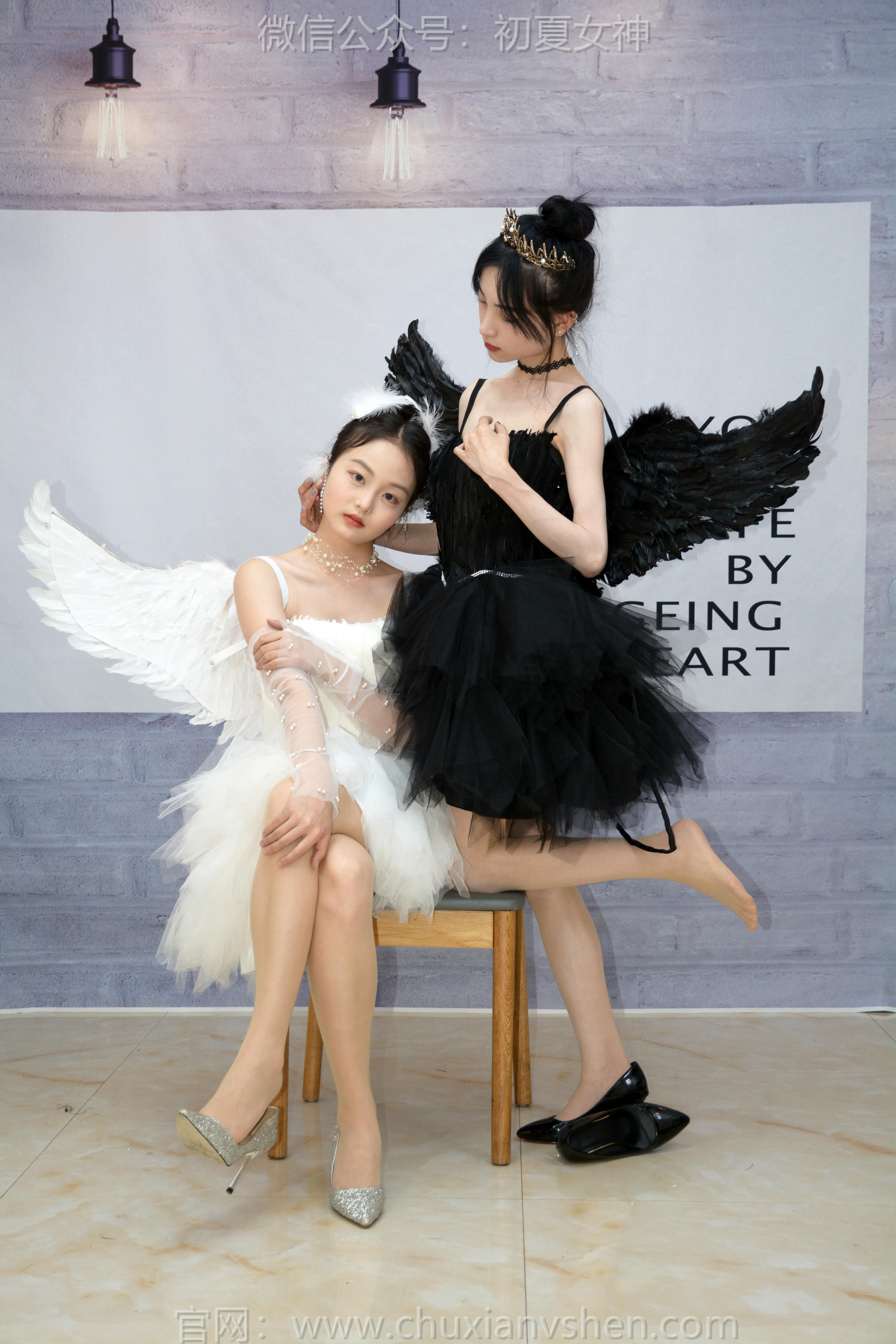 初夏女神 NO.198 柒柒、双双 黑白天鹅 [90P1V-4.28GB]_第3集