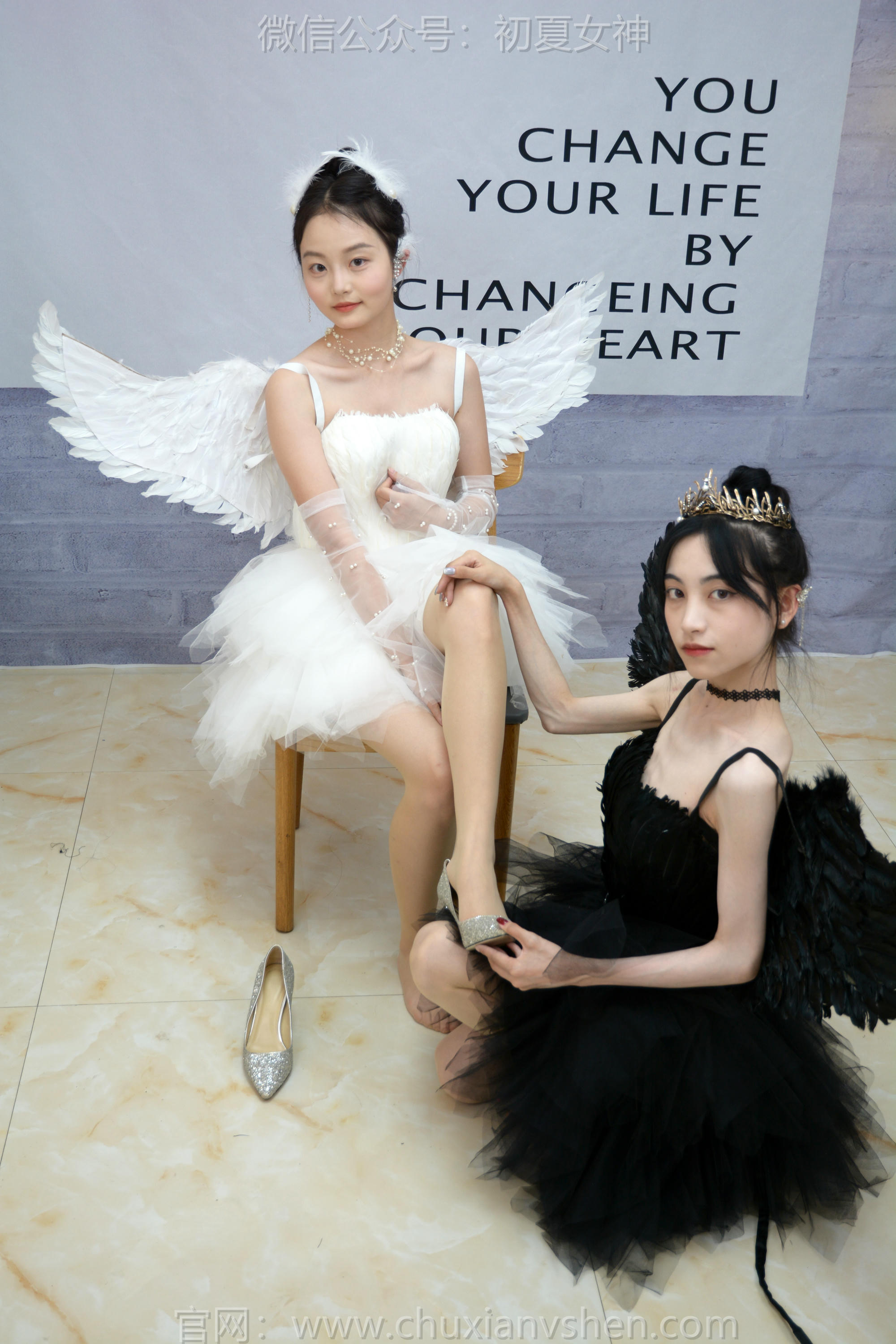 初夏女神 NO.198 柒柒、双双 黑白天鹅 [90P1V-4.28GB]_第4集