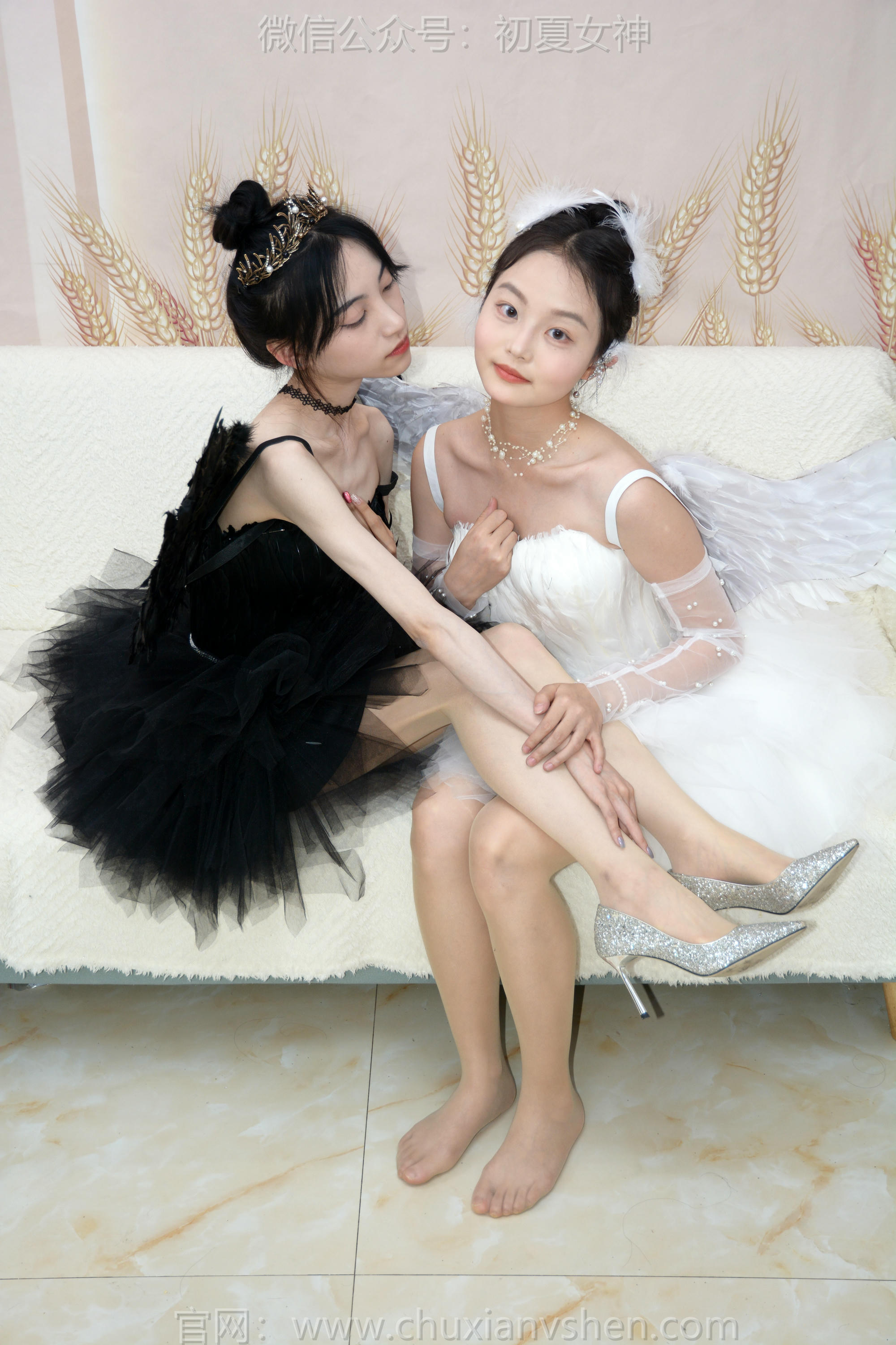 初夏女神 NO.198 柒柒、双双 黑白天鹅 [90P1V-4.28GB]_第4集