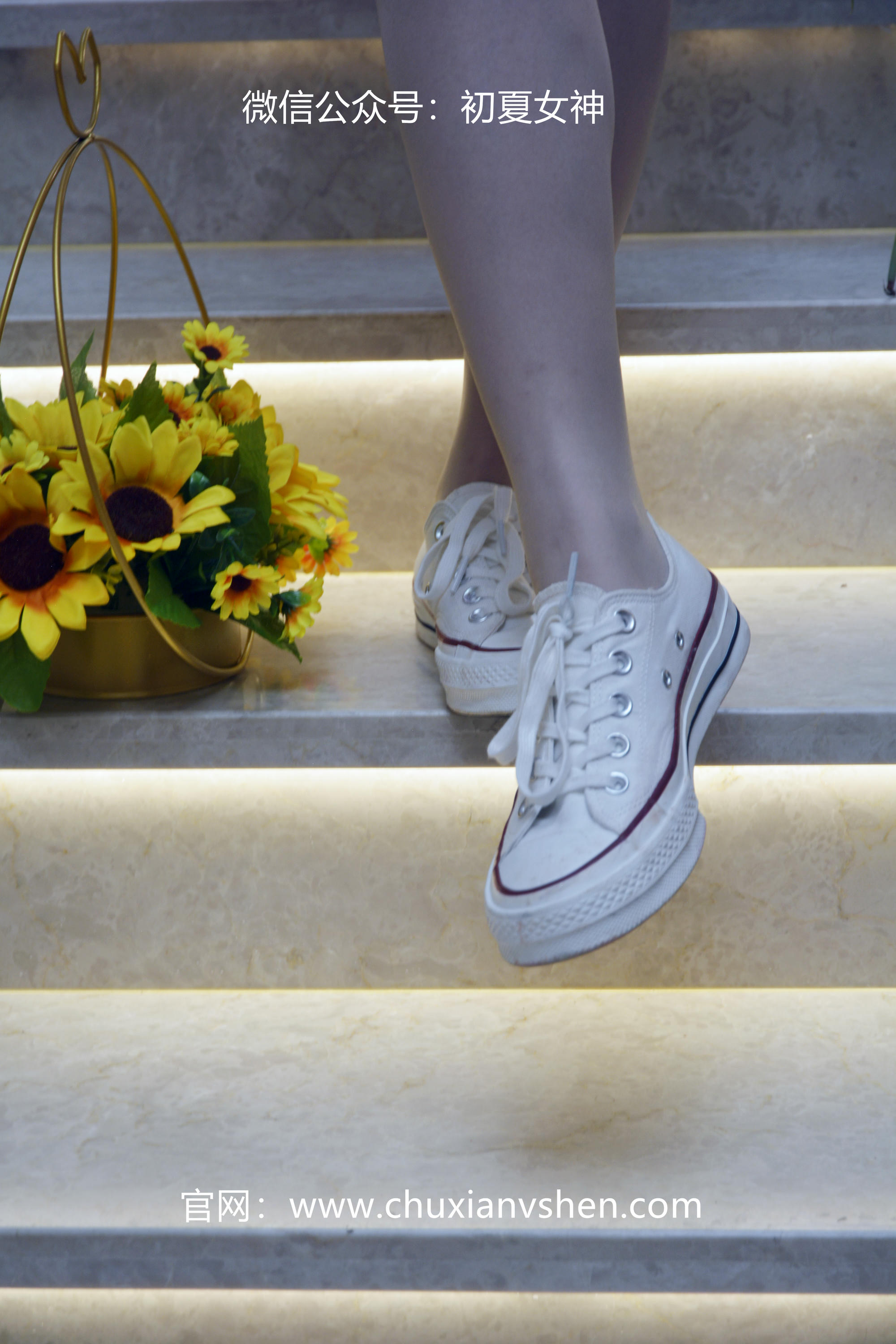 初夏女神 NO.040 双双 改良JK套[125P+1V／4.83GB]_第2集