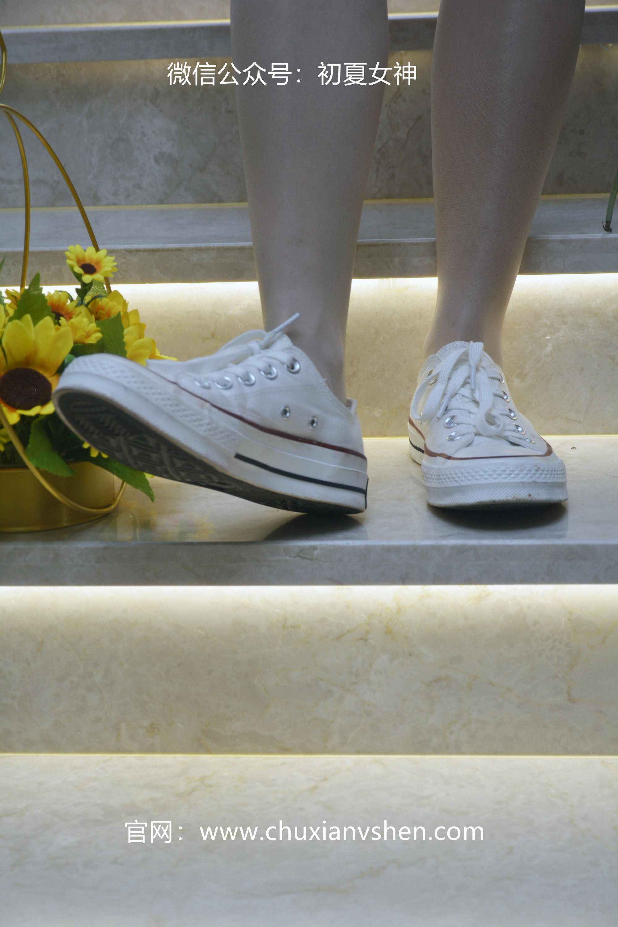 初夏女神 NO.040 双双 改良JK套[125P+1V／4.83GB]_第2集