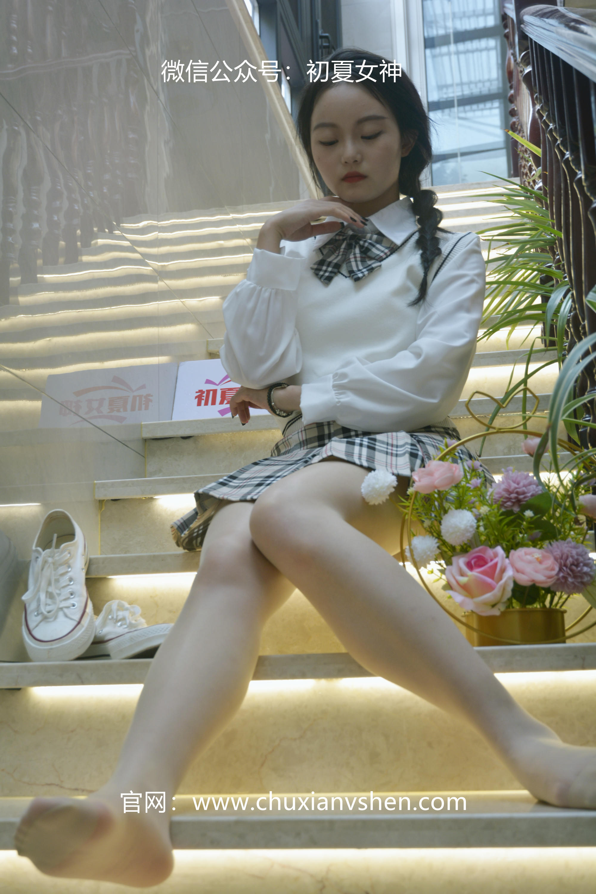 初夏女神 NO.040 双双 改良JK套[125P+1V／4.83GB]_第3集