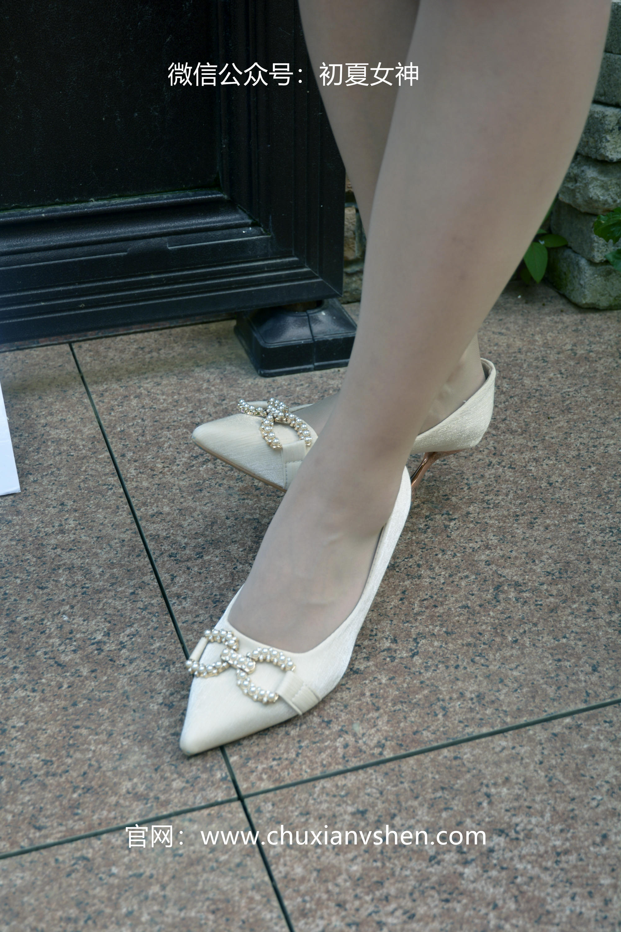 初夏女神 NO.040 双双 改良JK套[125P+1V／4.83GB]_第4集