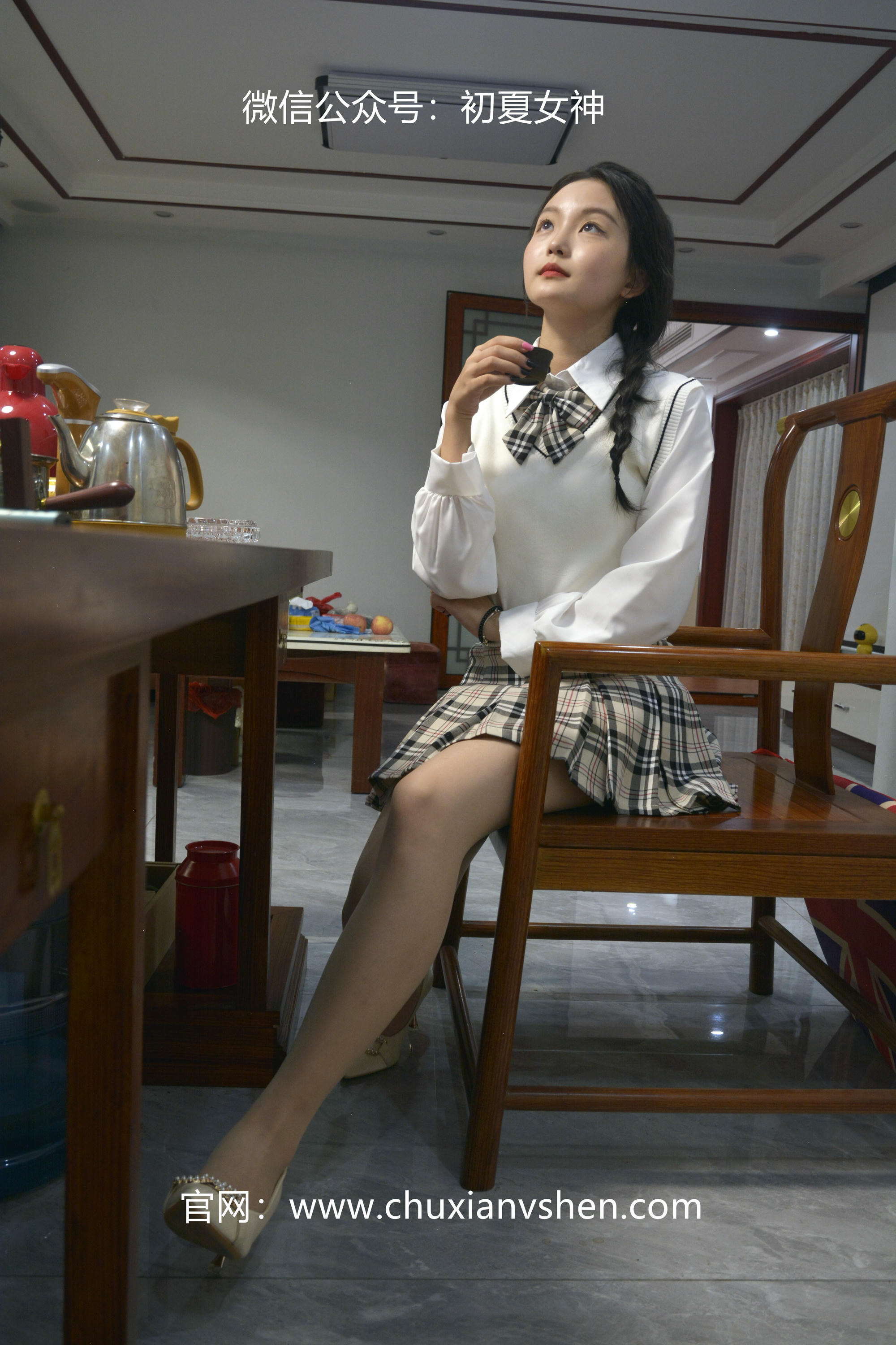 初夏女神 NO.040 双双 改良JK套[125P+1V／4.83GB]_第5集