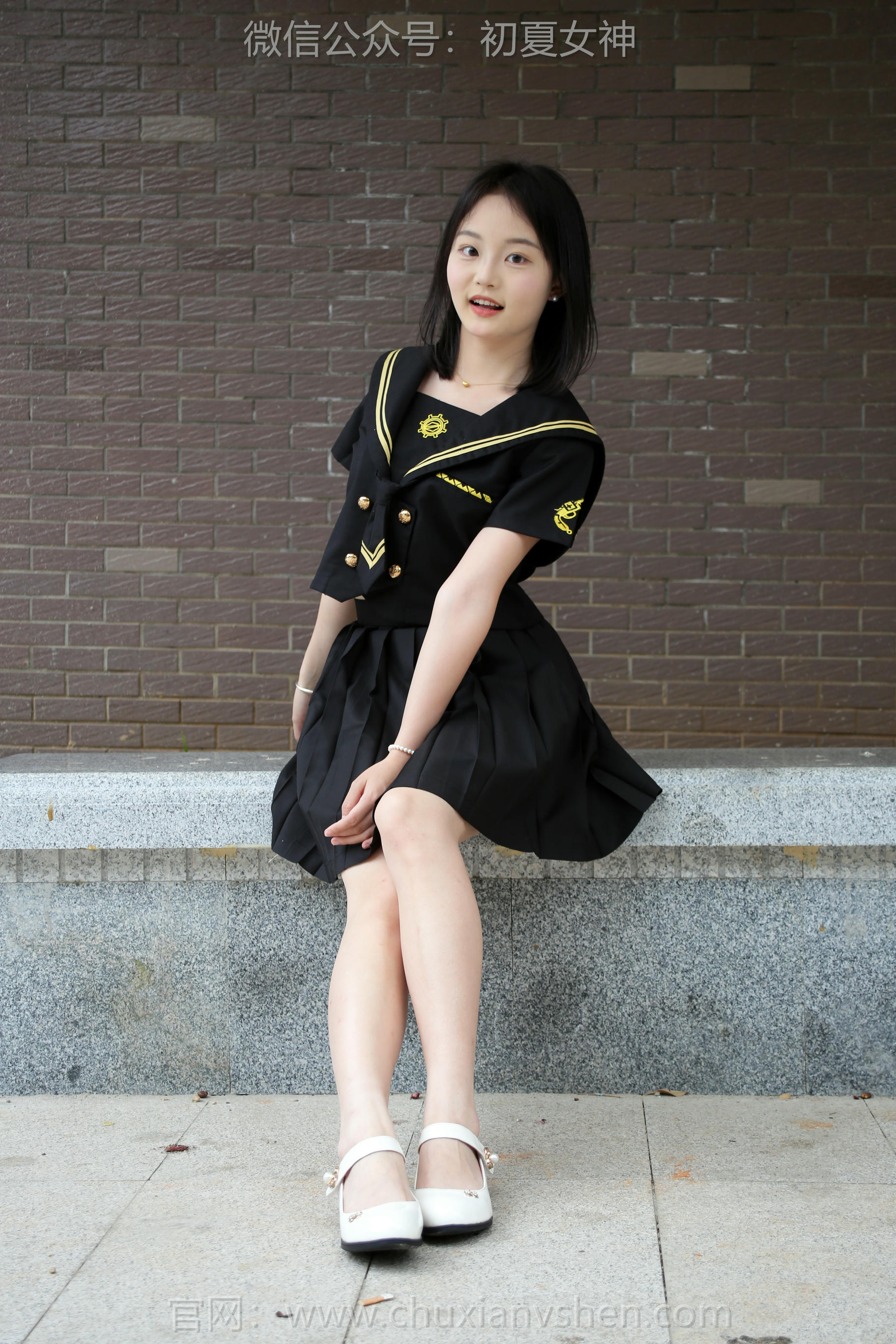 初夏女神 NO.207 双双 黑系水手服 [100P1V-3.45GB]_第1集