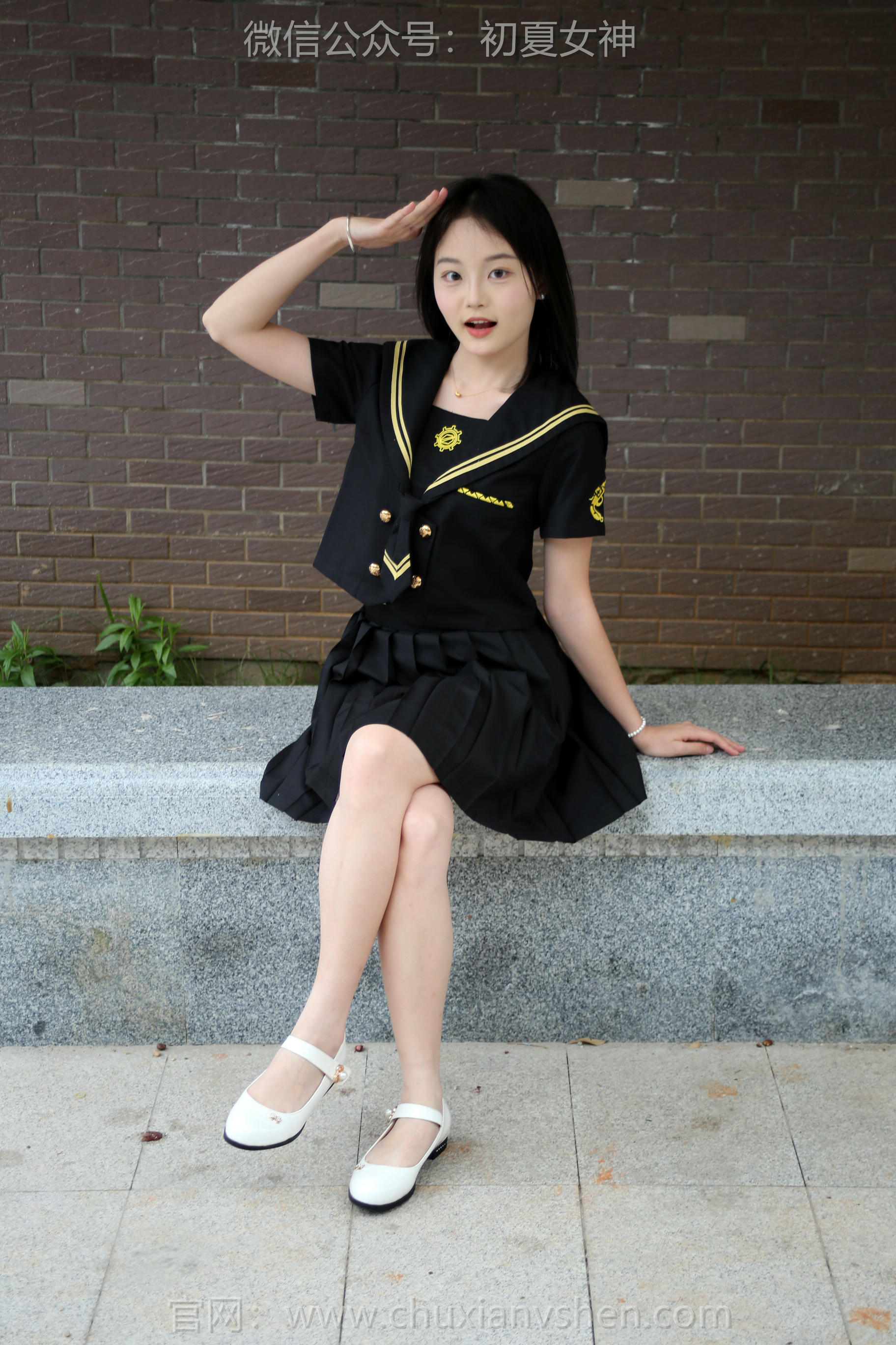 初夏女神 NO.207 双双 黑系水手服 [100P1V-3.45GB]_第1集