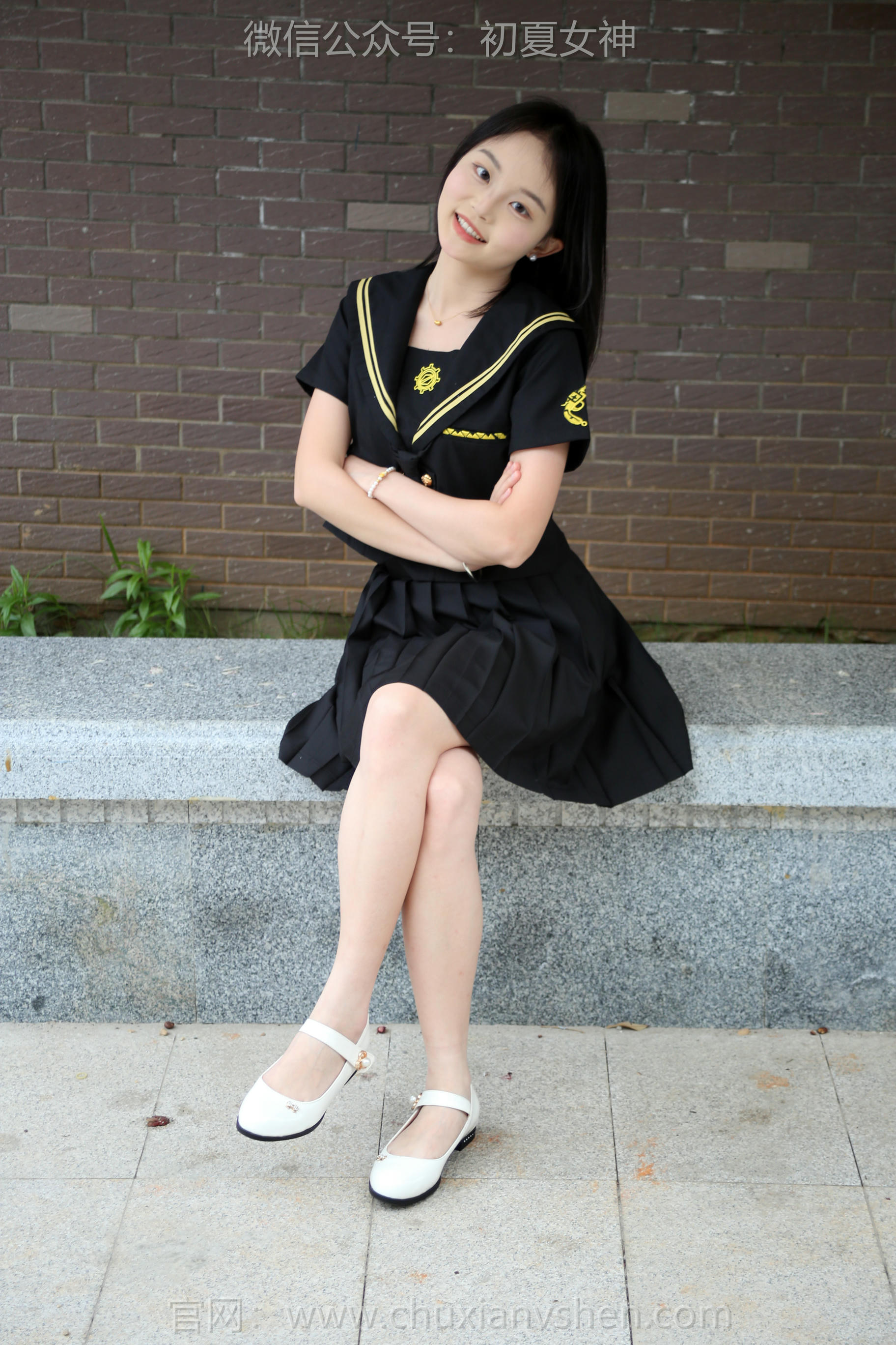 初夏女神 NO.207 双双 黑系水手服 [100P1V-3.45GB]_第1集