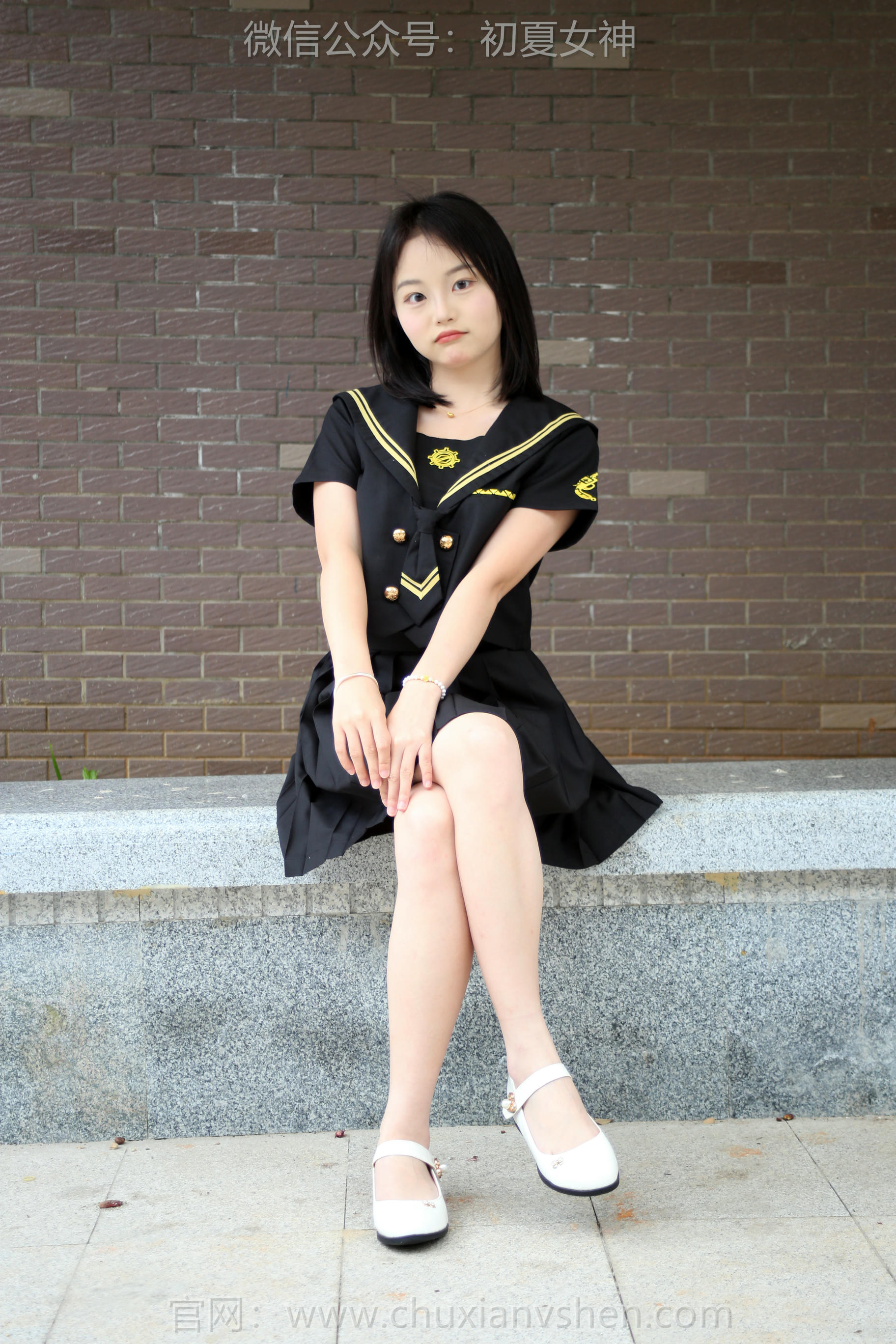 初夏女神 NO.207 双双 黑系水手服 [100P1V-3.45GB]_第1集