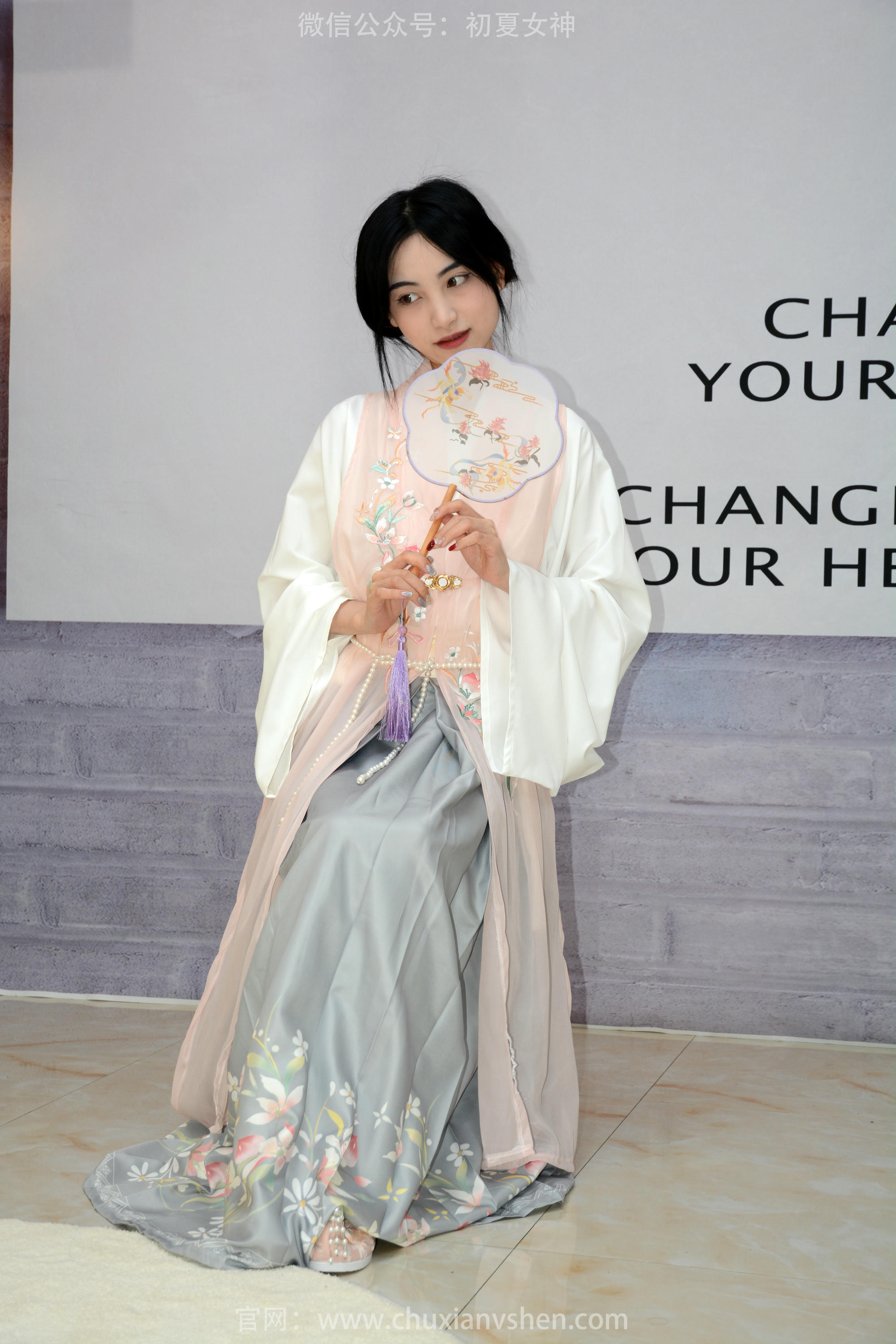 初夏女神 NO.208 柒柒 奇异古风 [80P1V-3.36GB][80P-1V-3.36G]_第1集