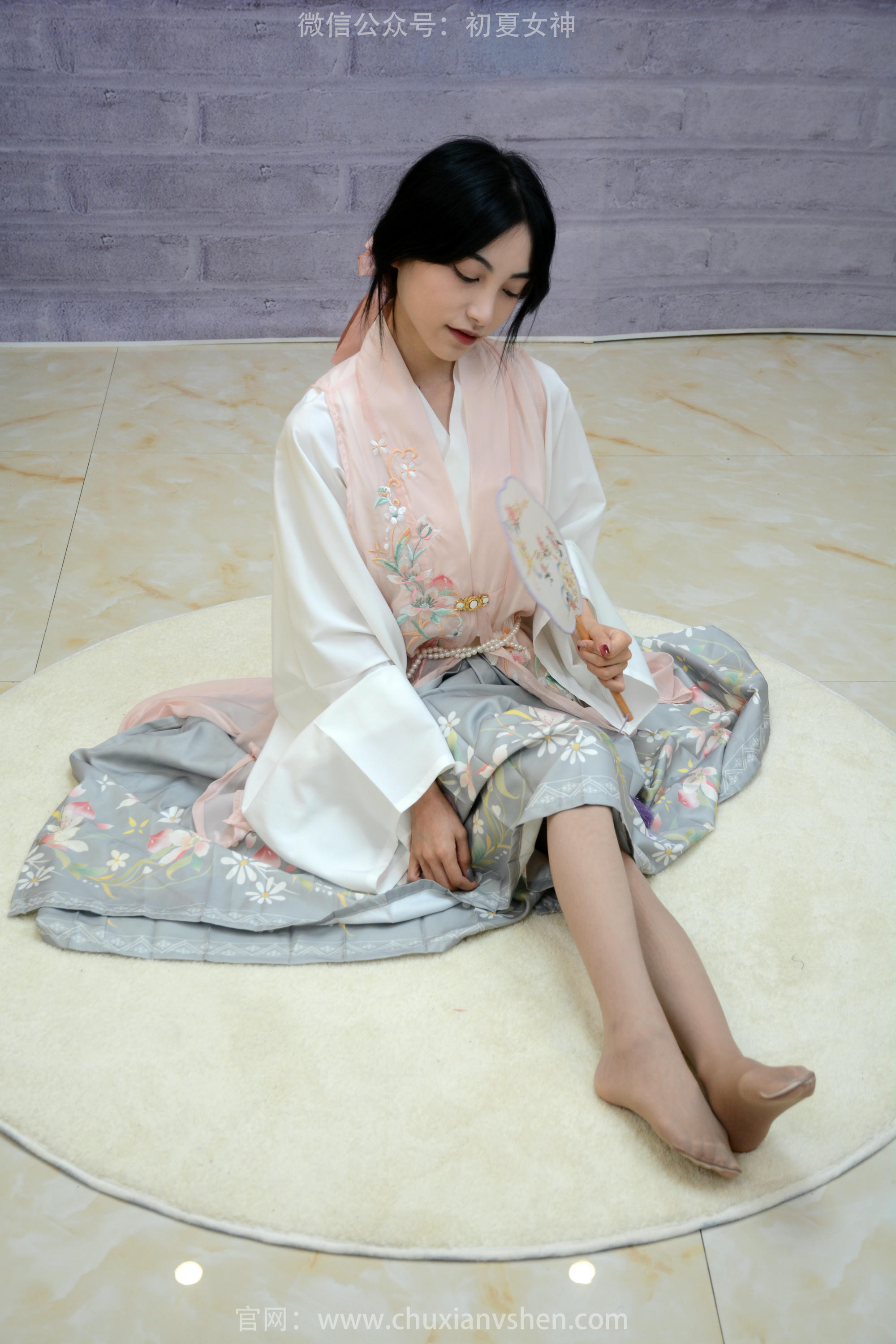 初夏女神 NO.208 柒柒 奇异古风 [80P1V-3.36GB][80P-1V-3.36G]_第2集