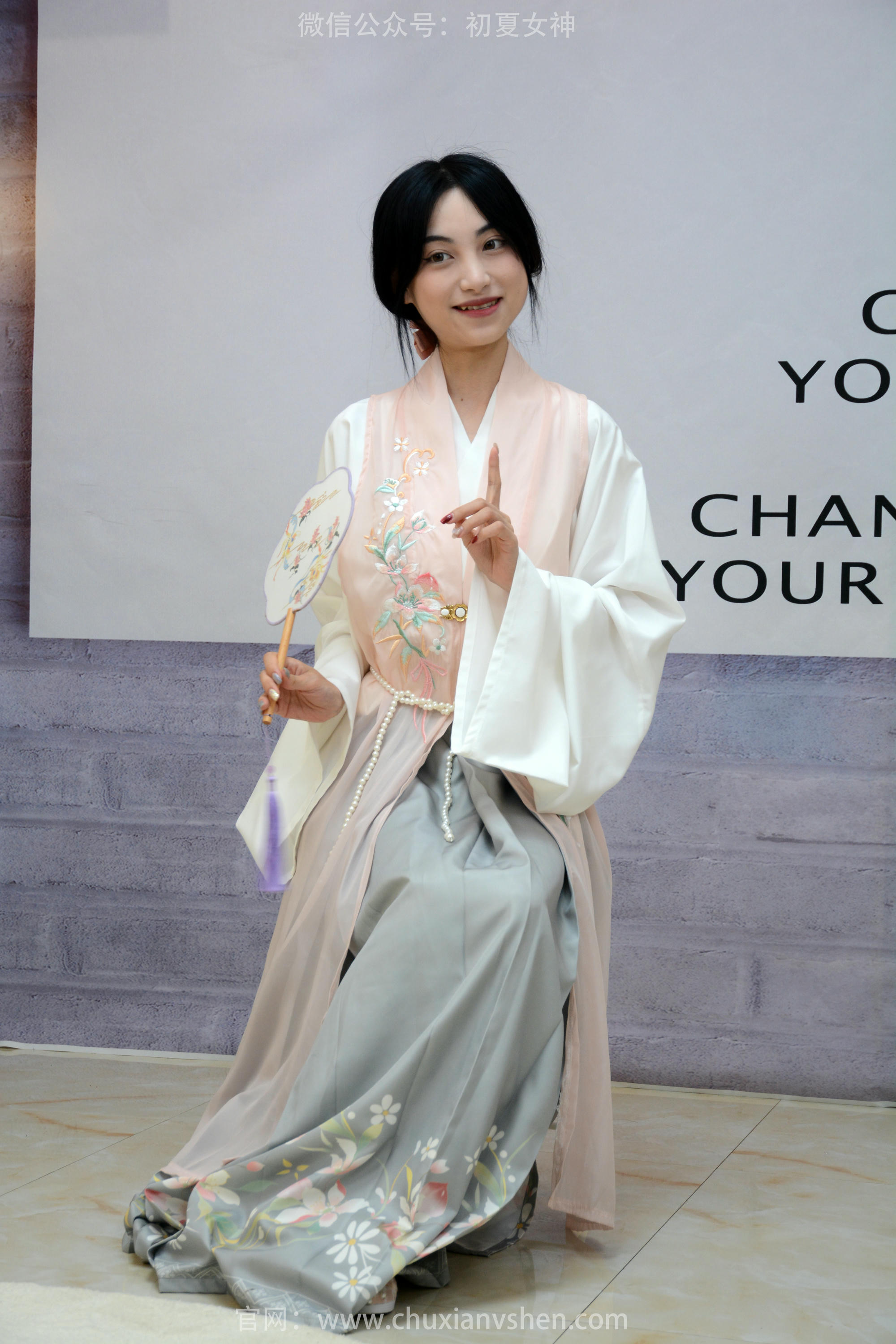 初夏女神 NO.208 柒柒 奇异古风 [80P1V-3.36GB][80P-1V-3.36G]_第1集