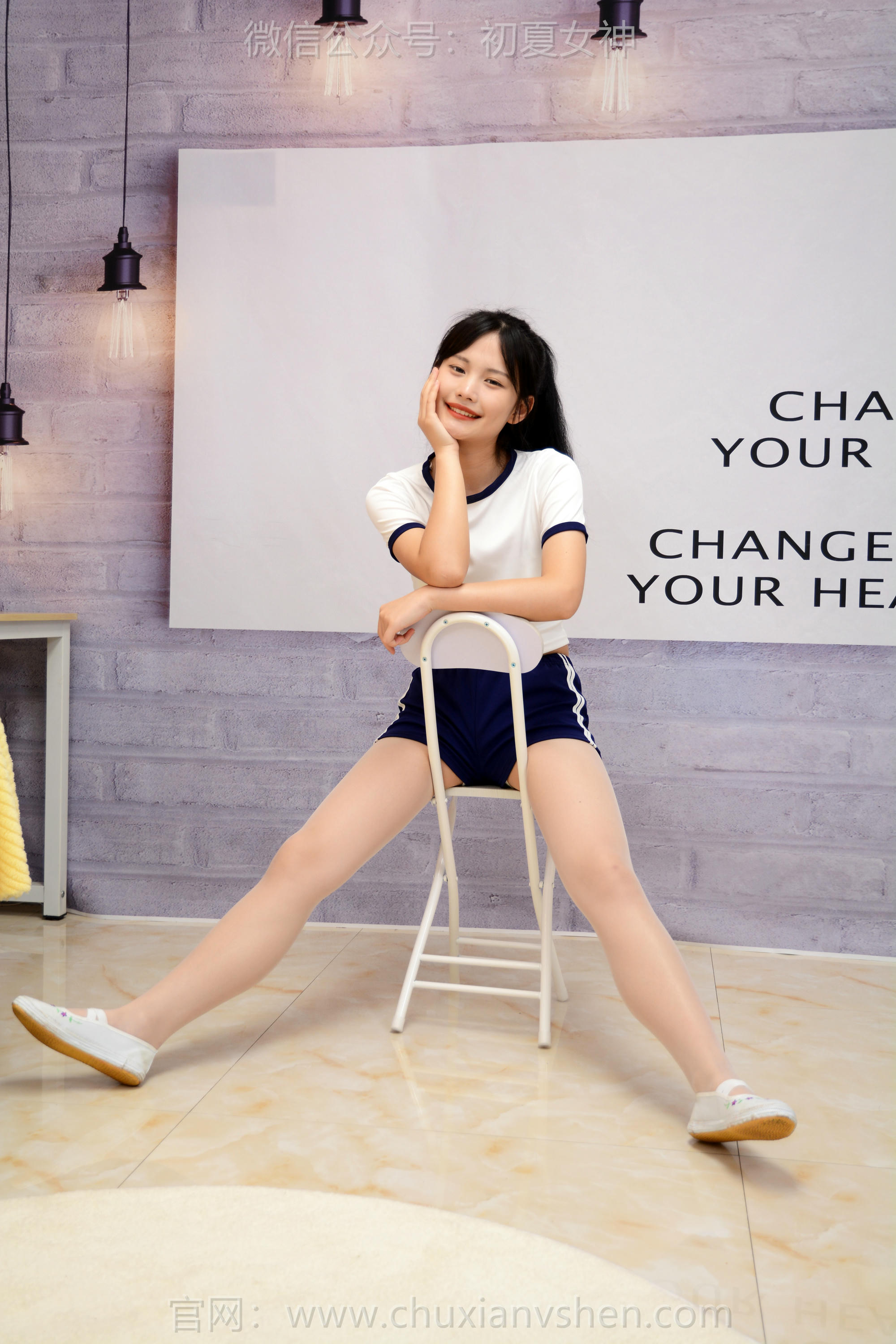 初夏女神 NO.209 幺幺 古灵精怪 [100P1V-3.83GB]_第3集