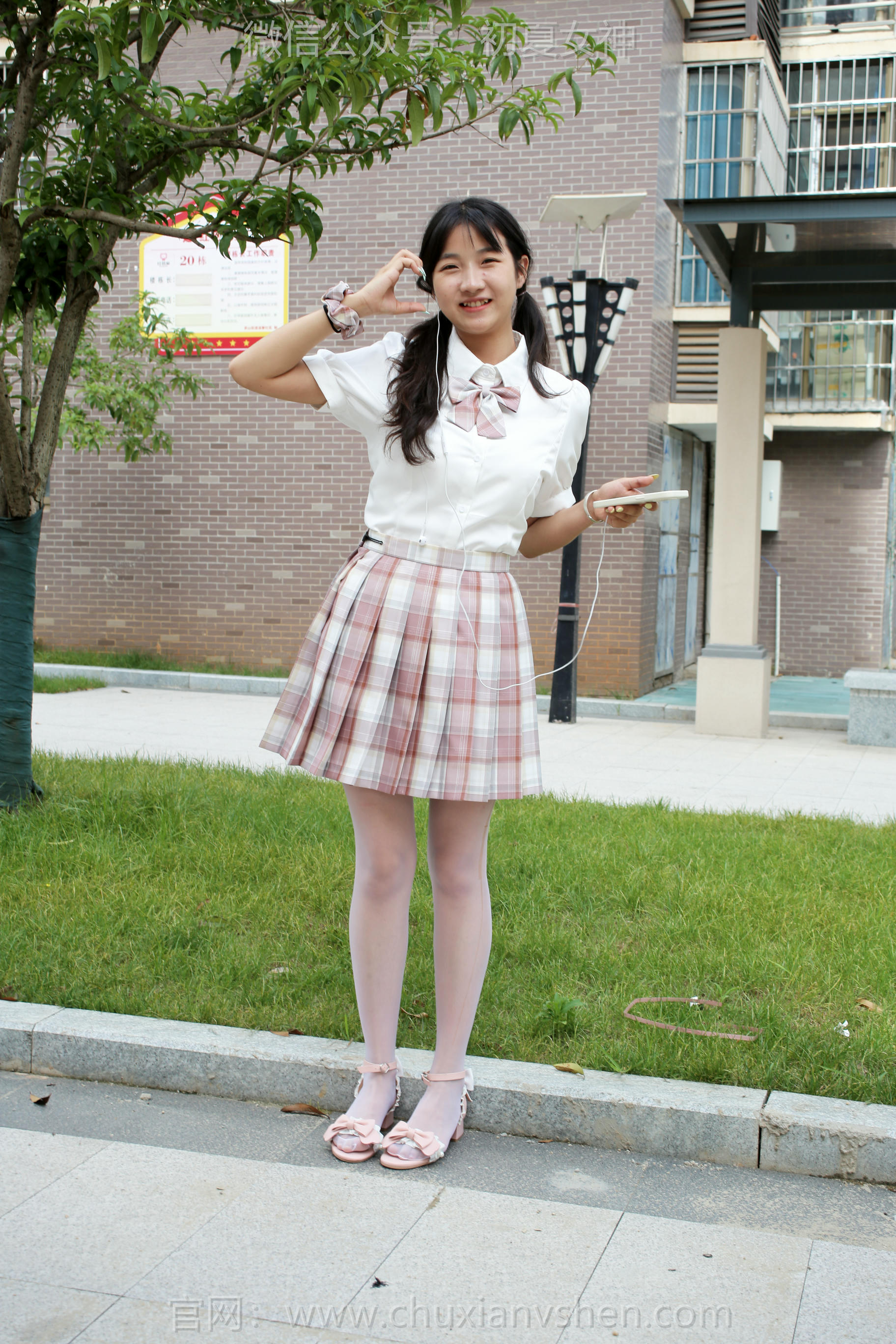 初夏女神 NO.212 点点 优雅自然 [95P1V-3.79GB]_第1集