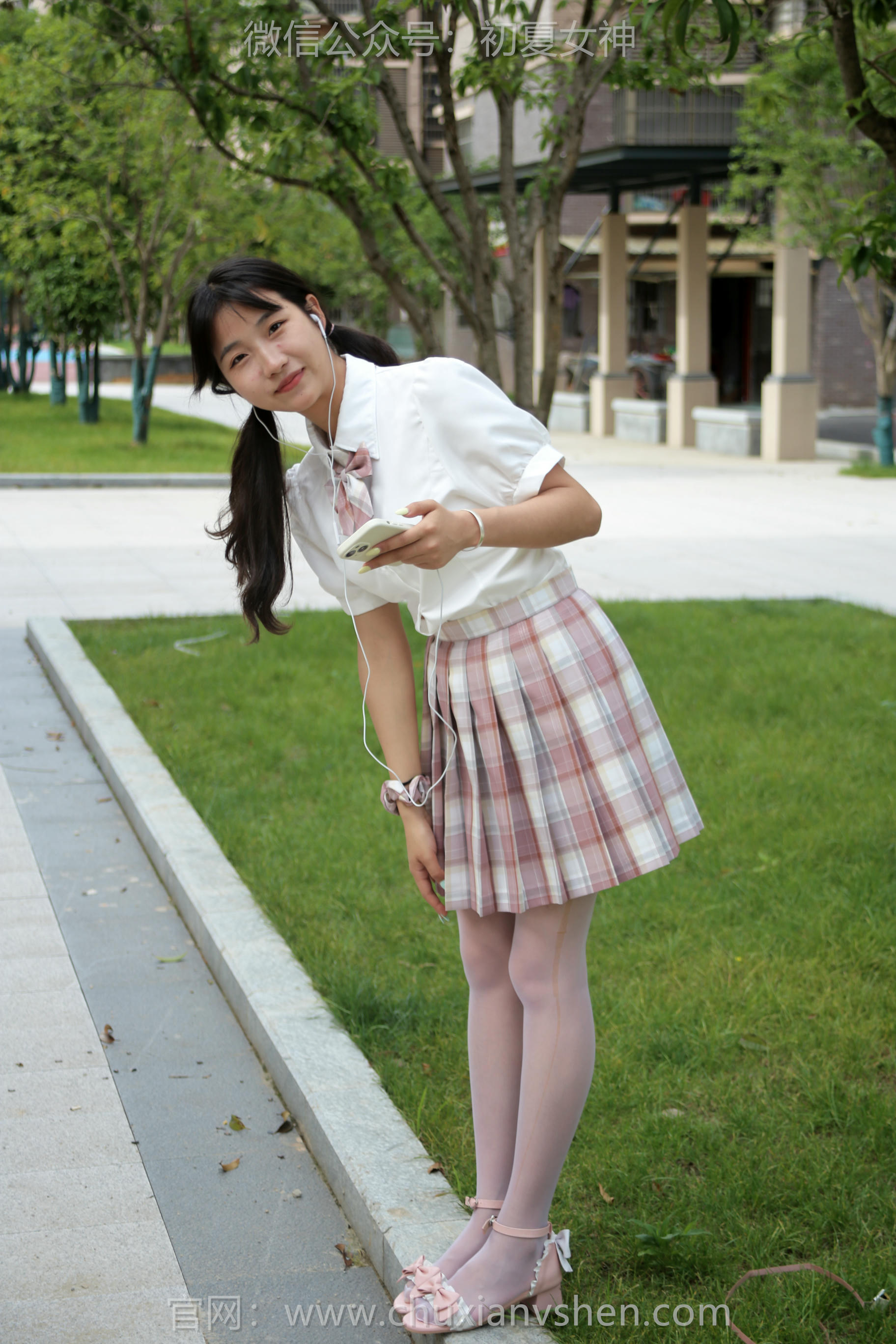 初夏女神 NO.212 点点 优雅自然 [95P1V-3.79GB]_第1集