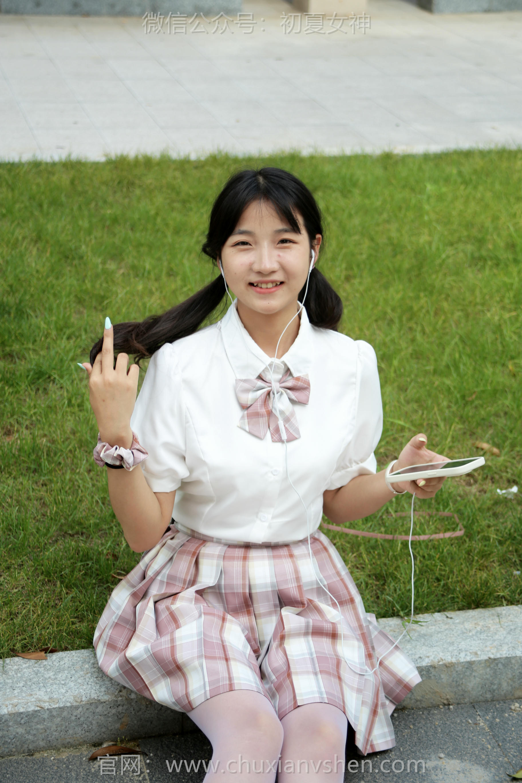 初夏女神 NO.212 点点 优雅自然 [95P1V-3.79GB]_第1集