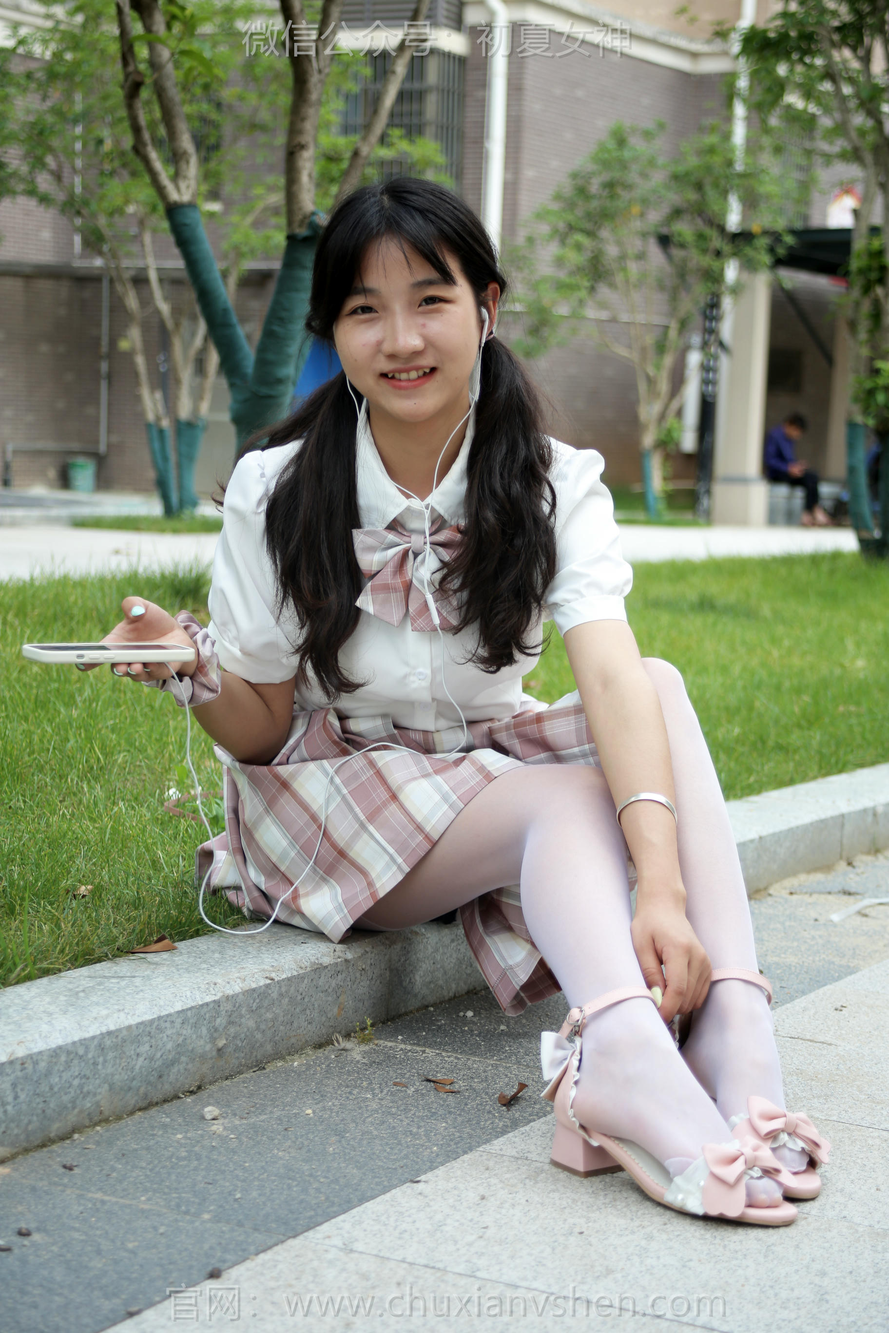 初夏女神 NO.212 点点 优雅自然 [95P1V-3.79GB]_第2集