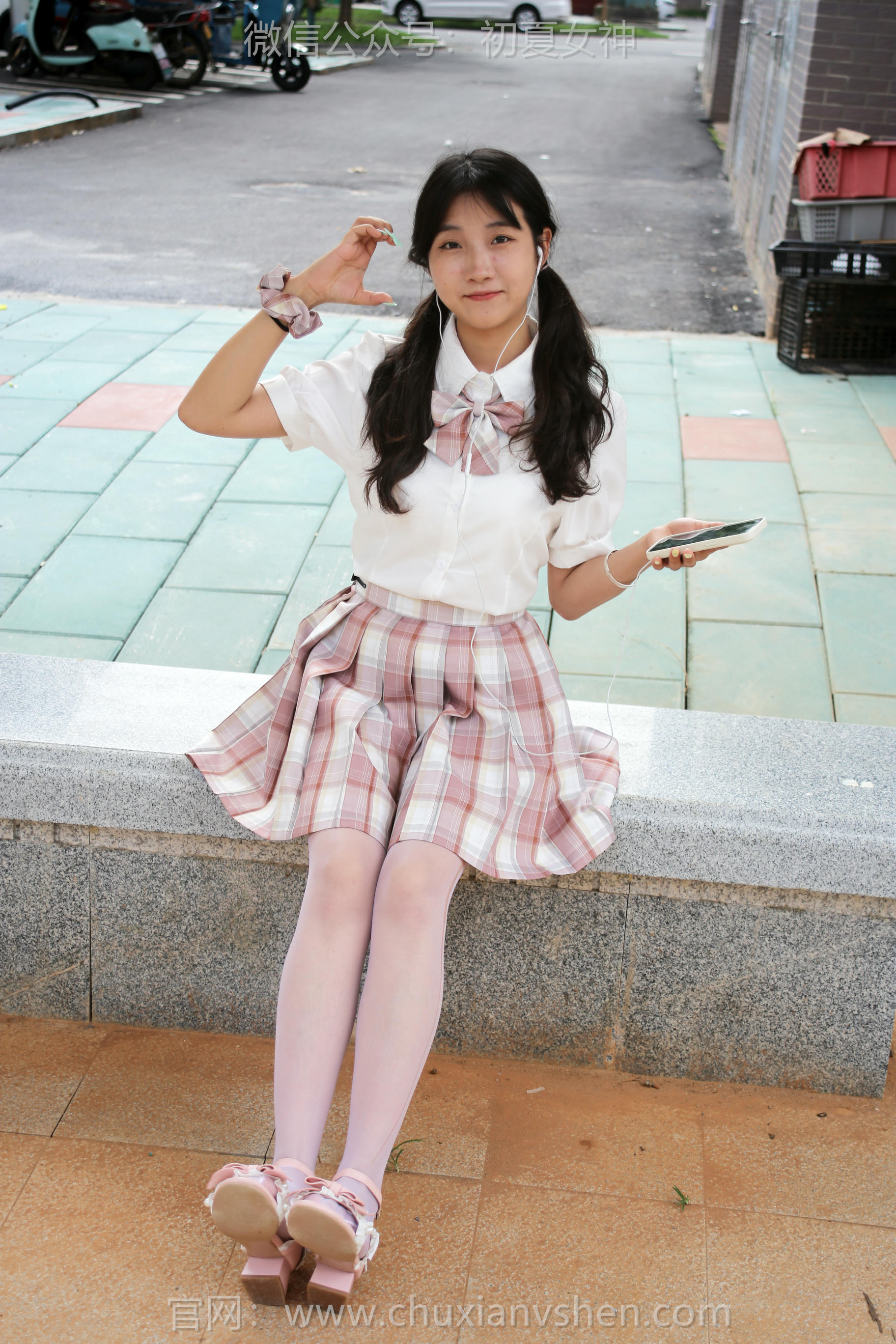 初夏女神 NO.212 点点 优雅自然 [95P1V-3.79GB]_第2集