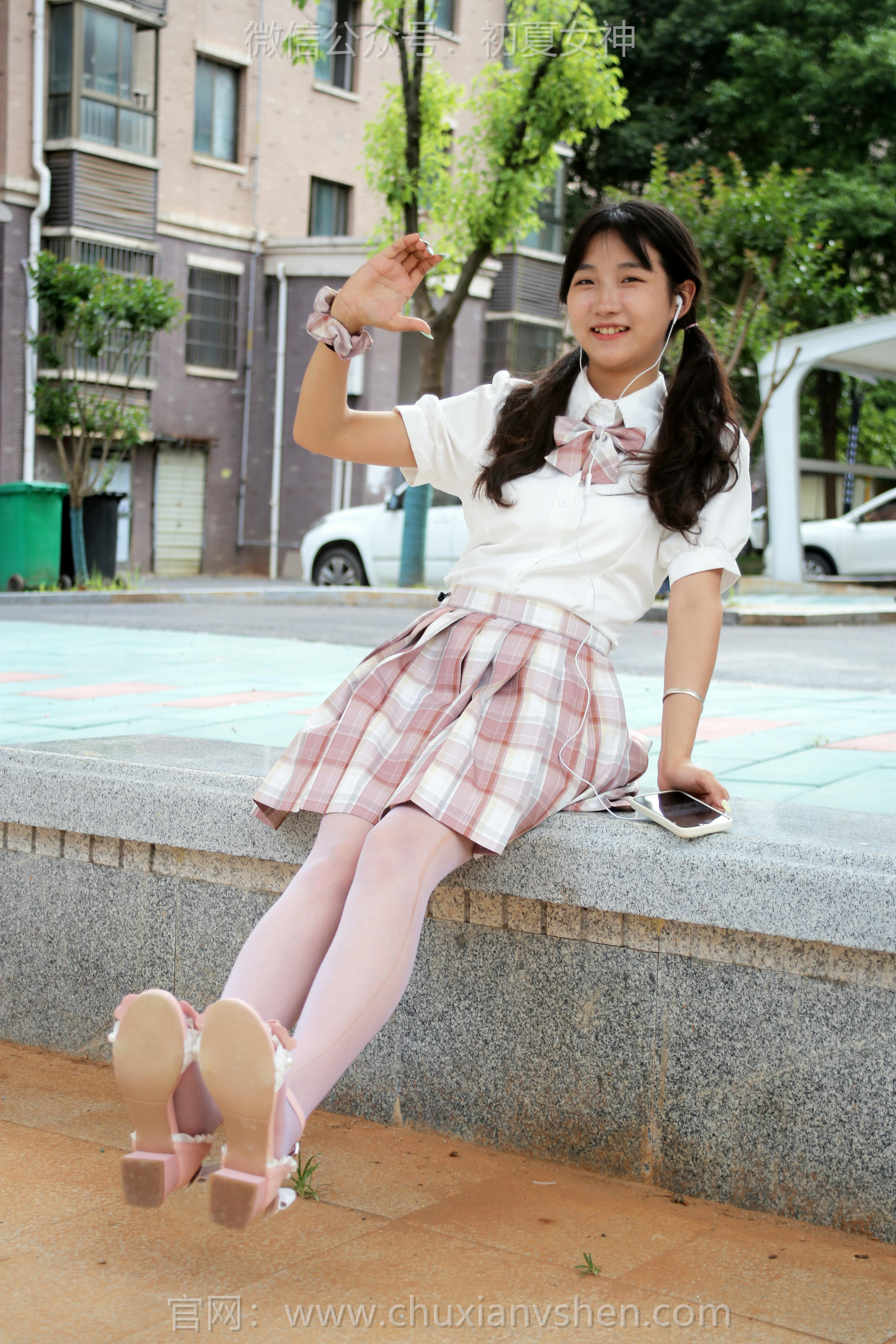 初夏女神 NO.212 点点 优雅自然 [95P1V-3.79GB]_第2集