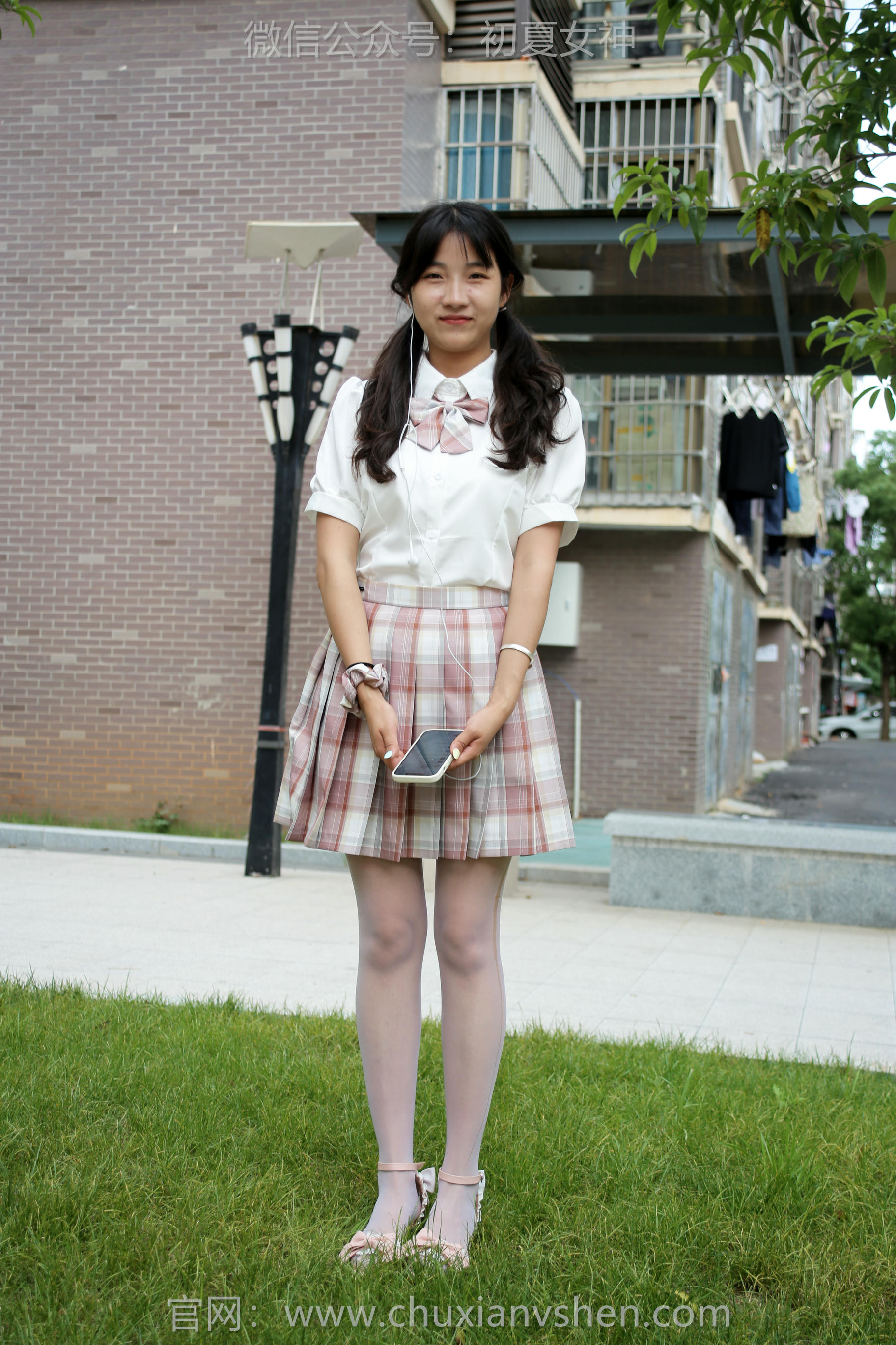 初夏女神 NO.212 点点 优雅自然 [95P1V-3.79GB]_第3集