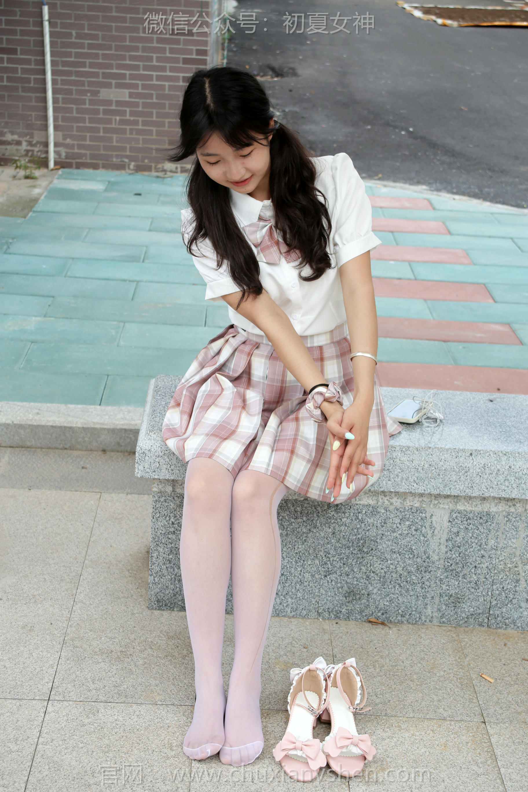 初夏女神 NO.212 点点 优雅自然 [95P1V-3.79GB]_第4集