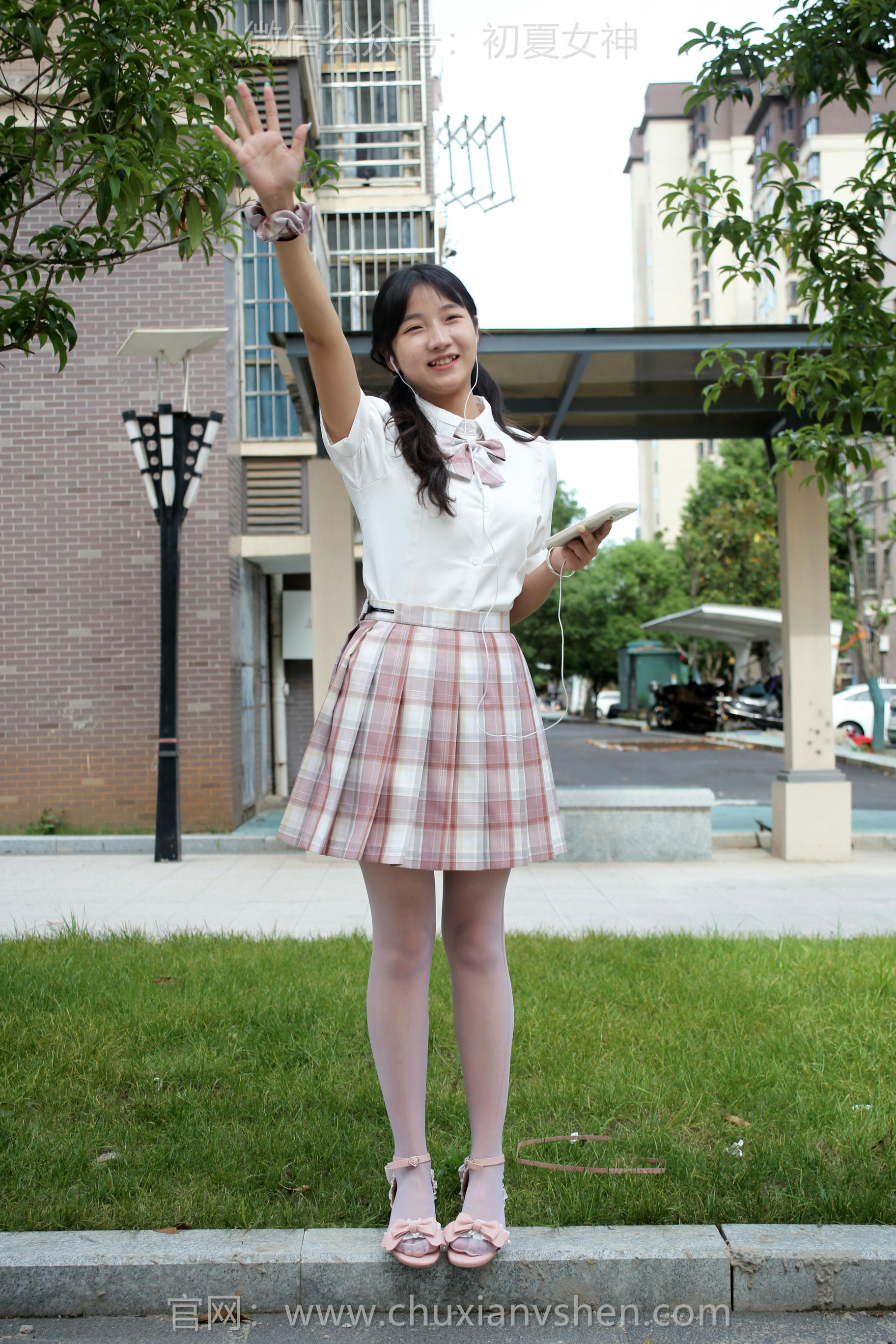 初夏女神 NO.212 点点 优雅自然 [95P1V-3.79GB]_第1集