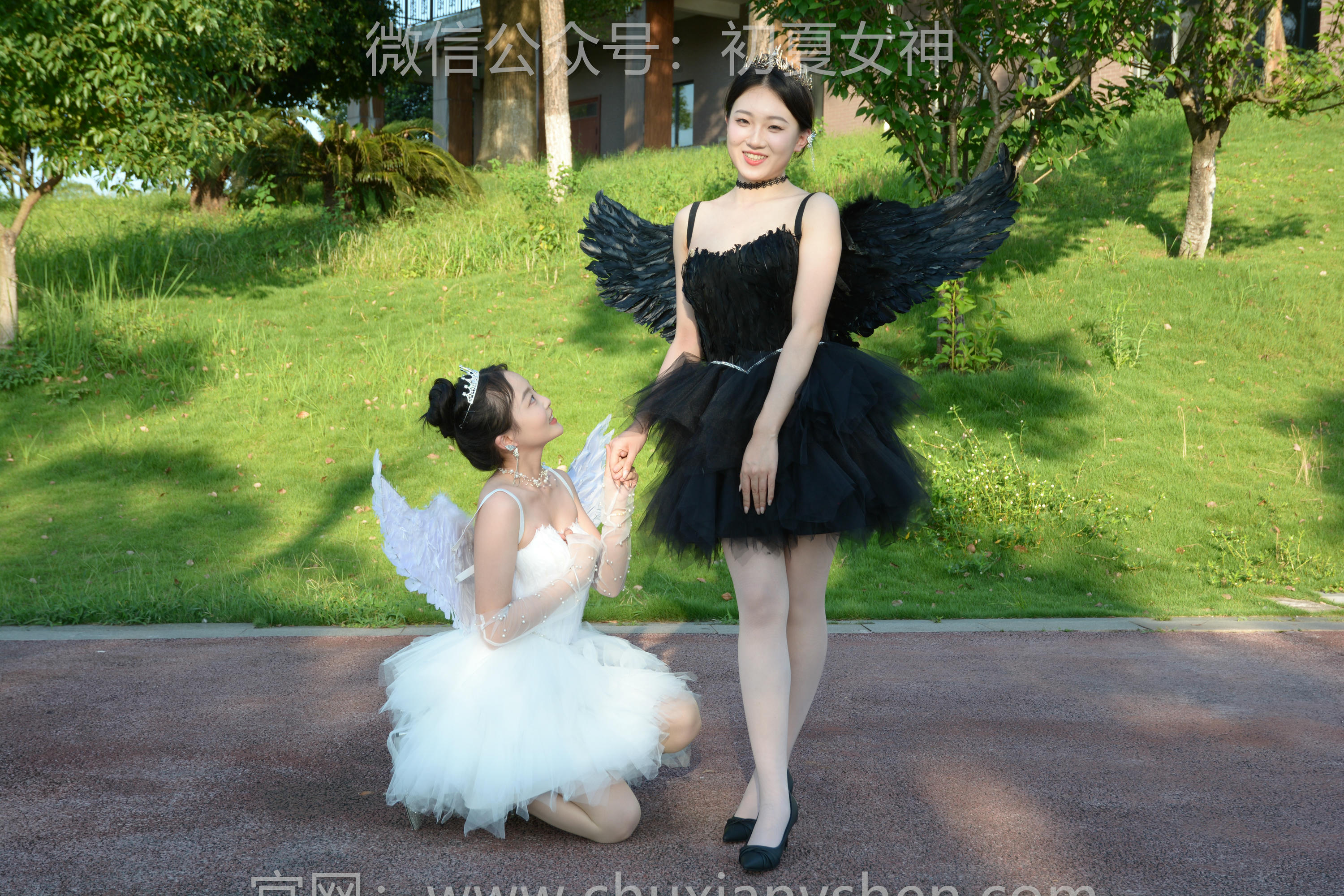 初夏女神 NO.213 双双、环环 黑白天使 [140P1V-6.10GB]_第1集