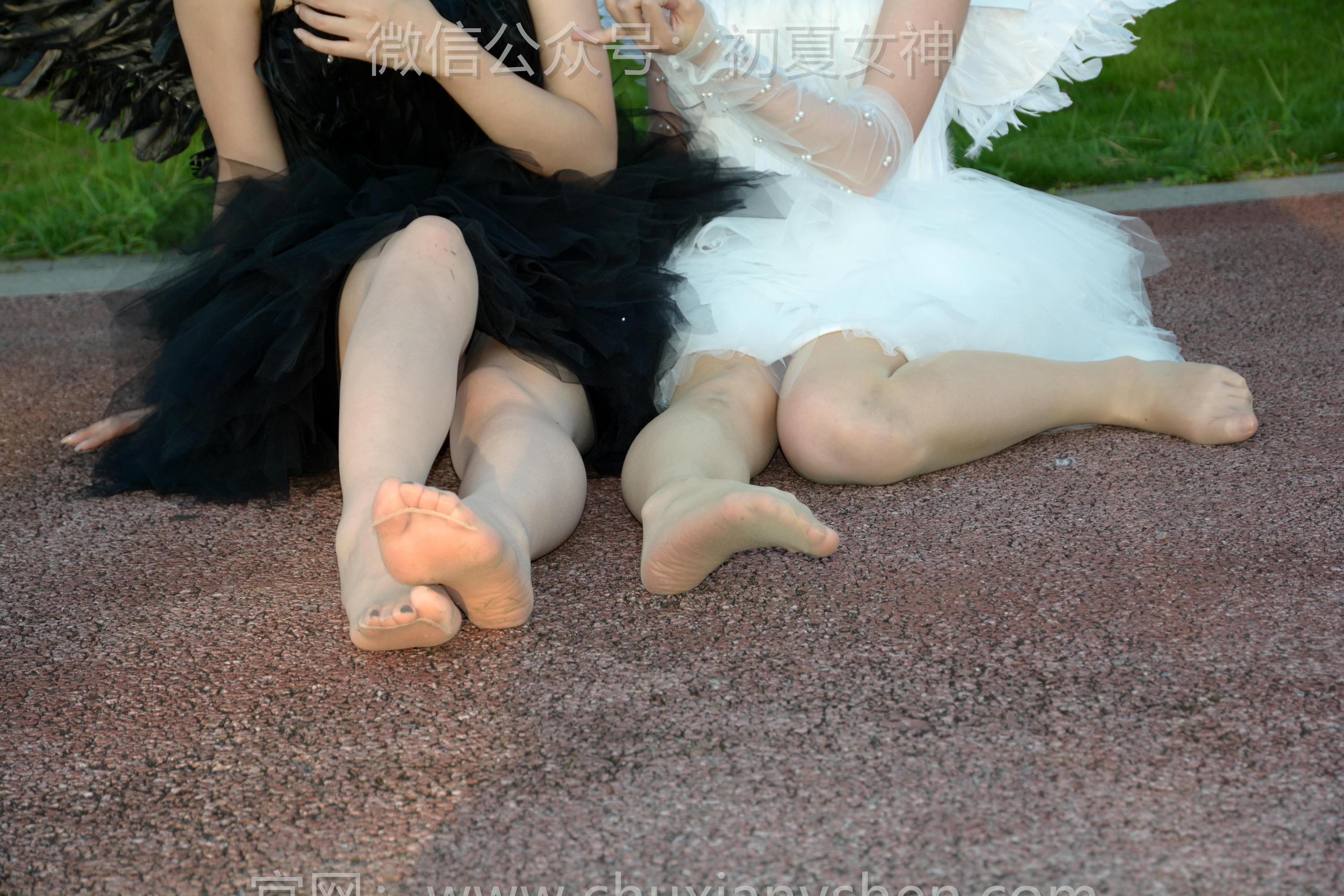 初夏女神 NO.213 双双、环环 黑白天使 [140P1V-6.10GB]_第7集