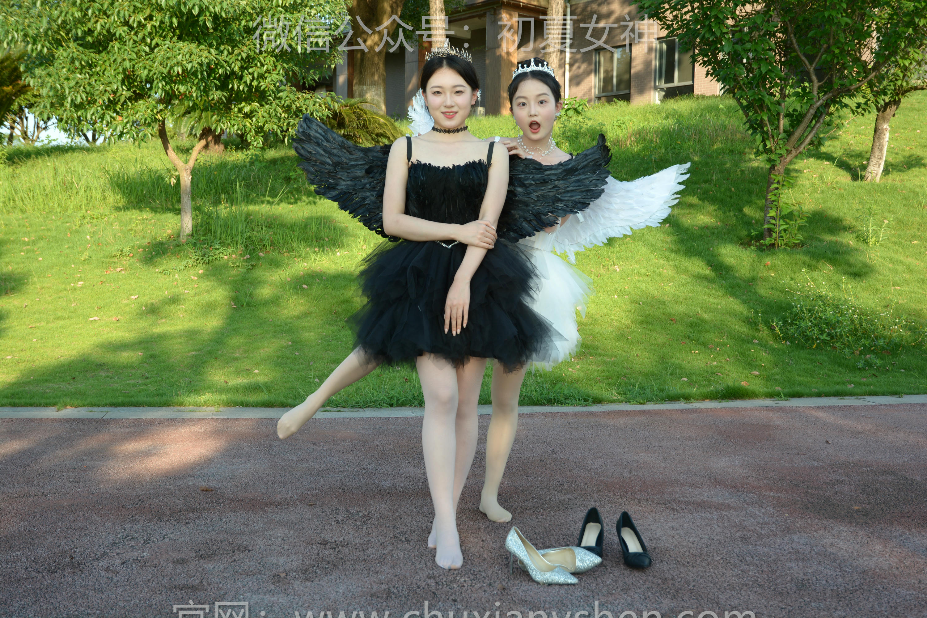 初夏女神 NO.213 双双、环环 黑白天使 [140P1V-6.10GB]_第2集