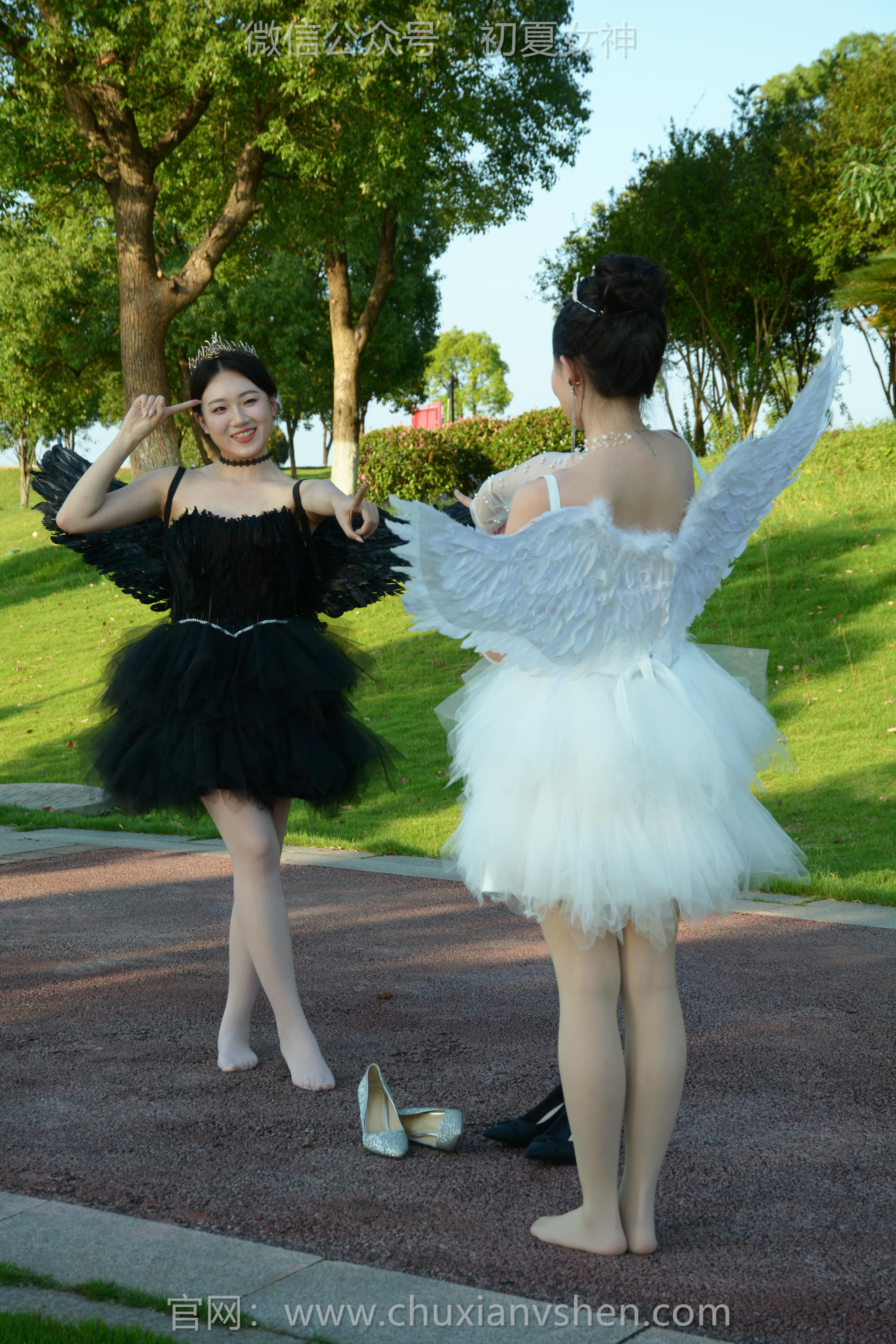 初夏女神 NO.213 双双、环环 黑白天使 [140P1V-6.10GB]_第2集