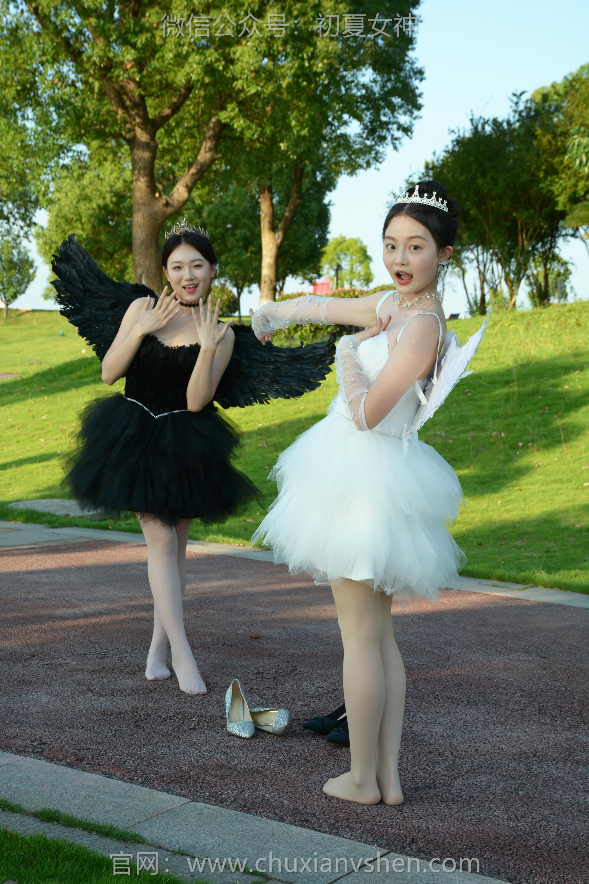 初夏女神 NO.213 双双、环环 黑白天使 [140P1V-6.10GB]_第2集