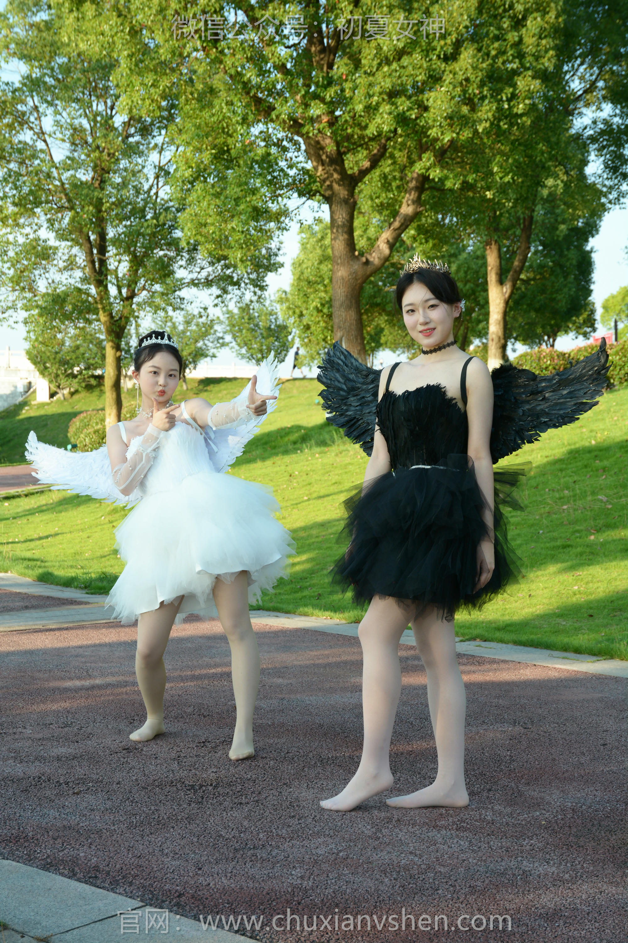 初夏女神 NO.213 双双、环环 黑白天使 [140P1V-6.10GB]_第2集